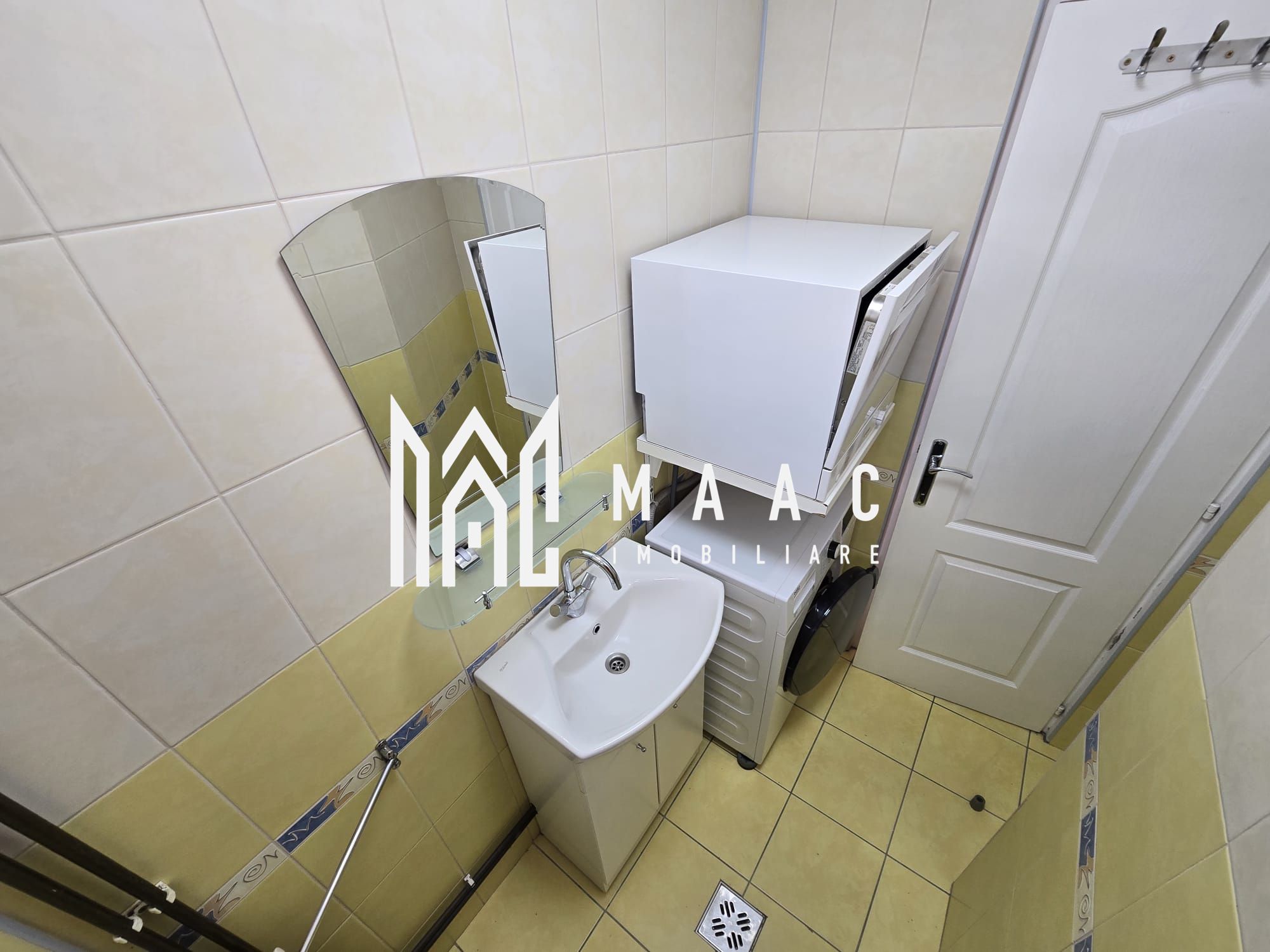 Apartament 3 camere decomandate 2 bai etaj 3 Zona Terezian — fotografia 5