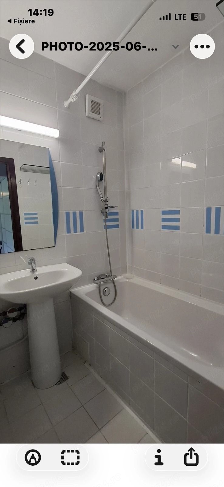 APARTAMENT 3 CAMERE SEMIDECOMANDAT