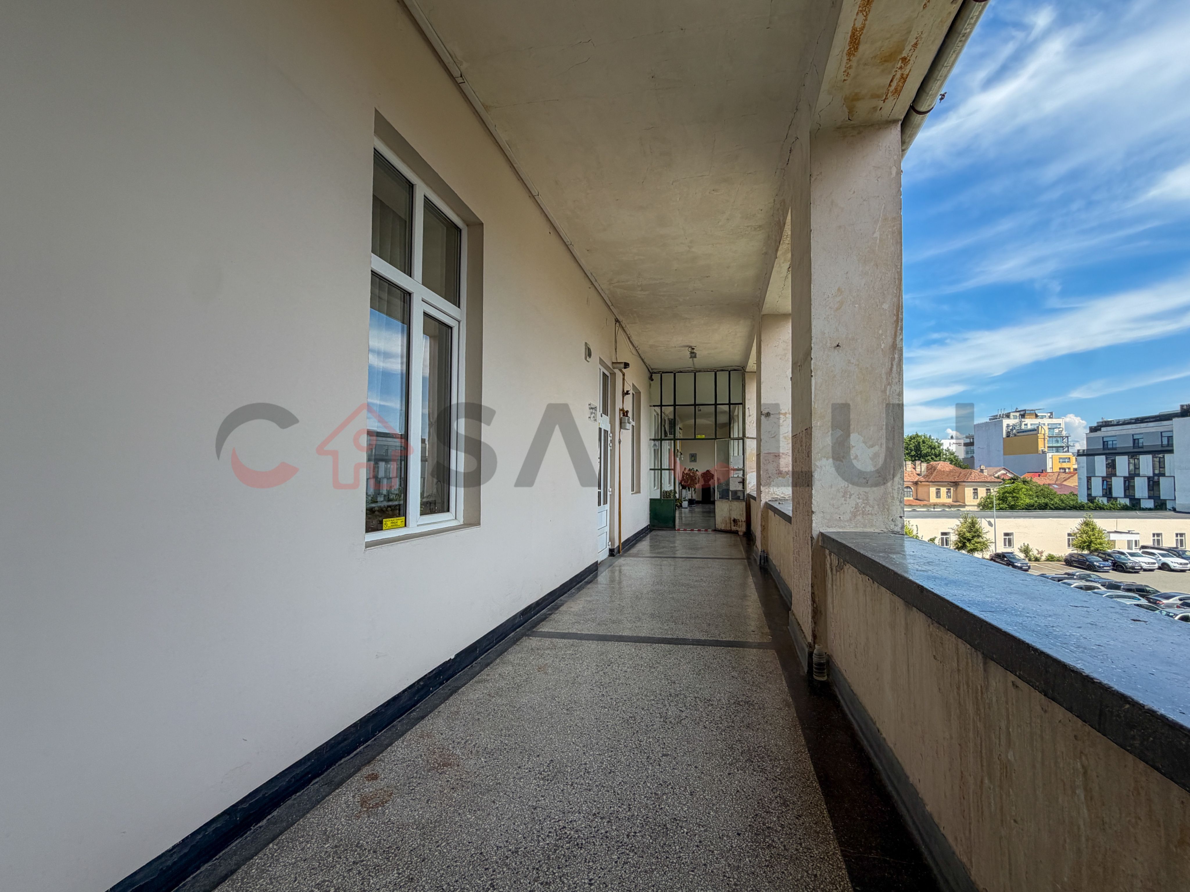 2 camere, zona centrala, finisat modern-locuinta sau birou — fotografia 6
