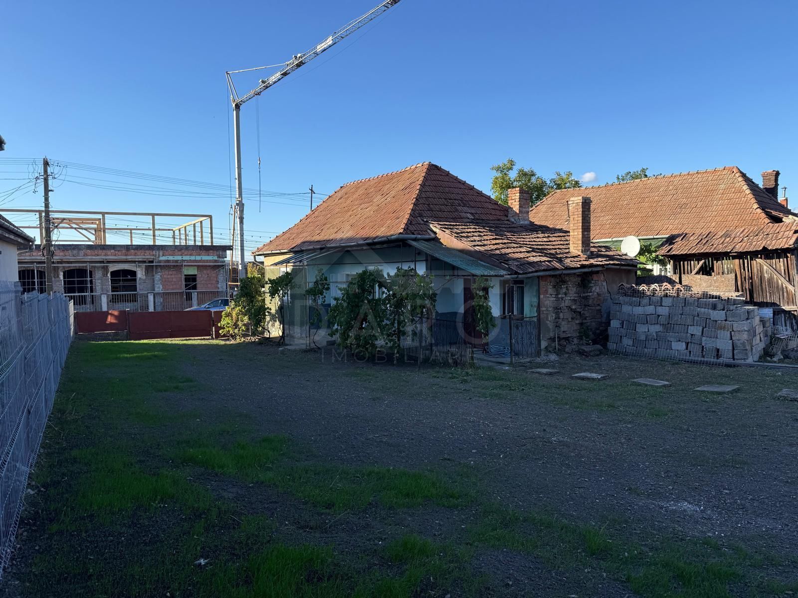 Vând casă in Ernei de 66 mp si teren in suprafață de 2530 mp — fotografia 4