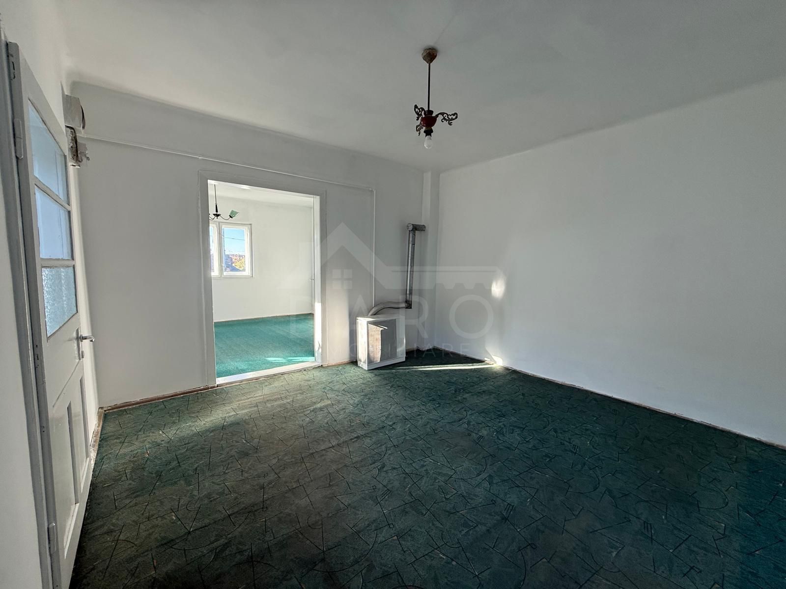 Vând casă in Ernei de 66 mp si teren in suprafață de 2530 mp — fotografia 6