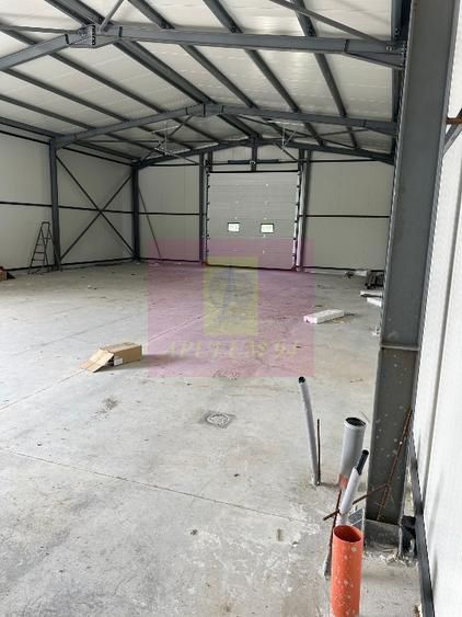 Hala 280mp de inchiriat, Zona parcari platforma beton — fotografia 5