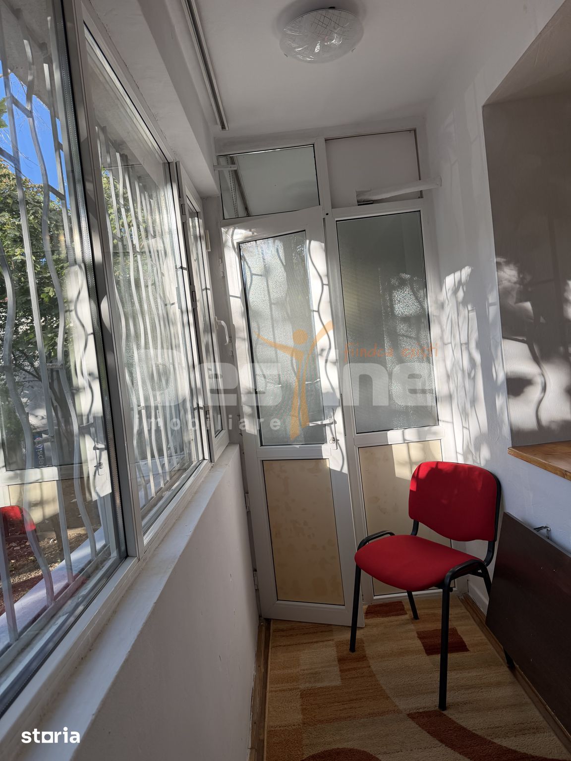 Apartament 2 camere de închiriat, loc de parcare inclus — fotografia 3