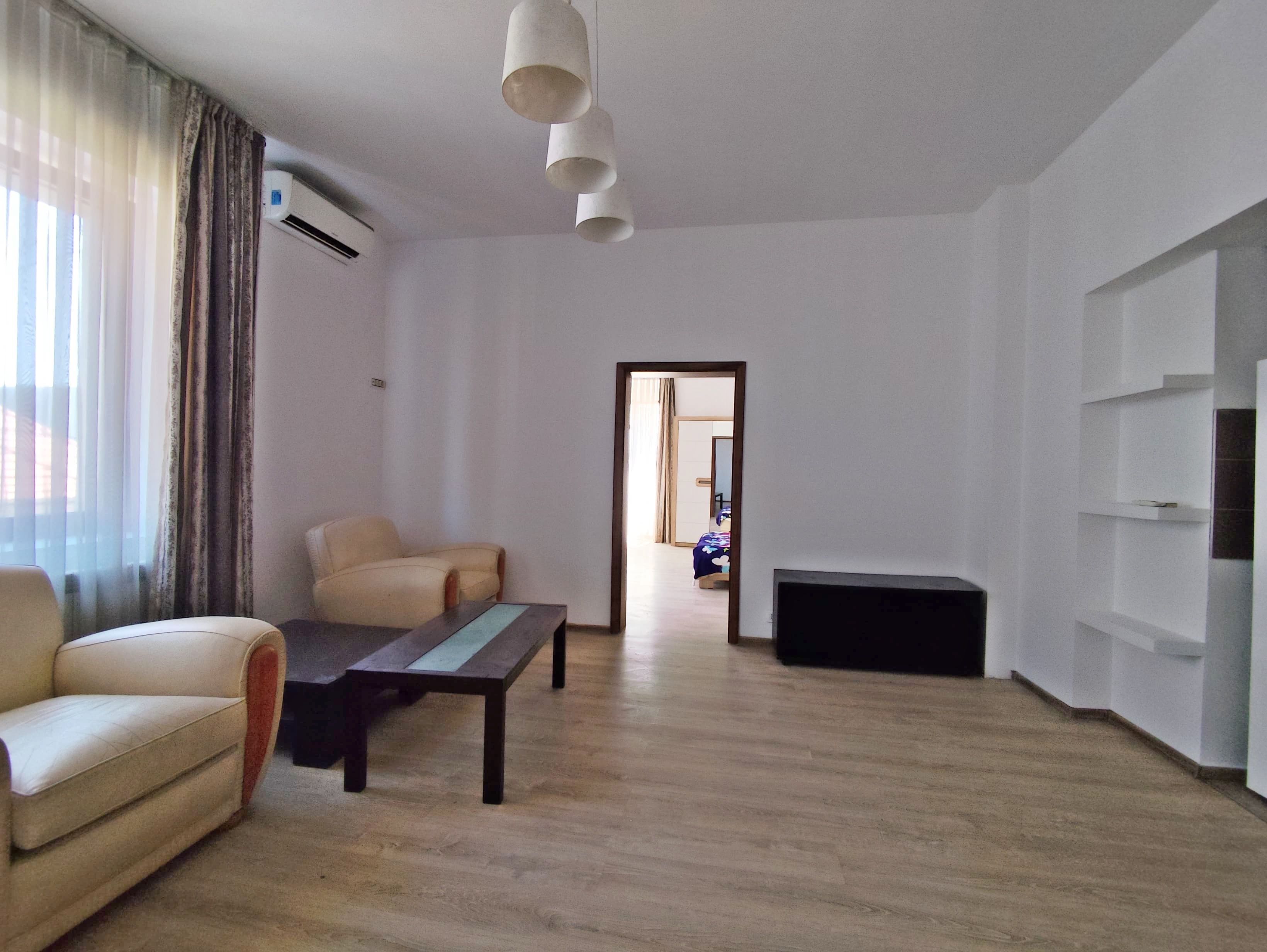 Apart.ultracentral 2 cam.et.1, pe str.Evreilor Deportati 64, Oradea