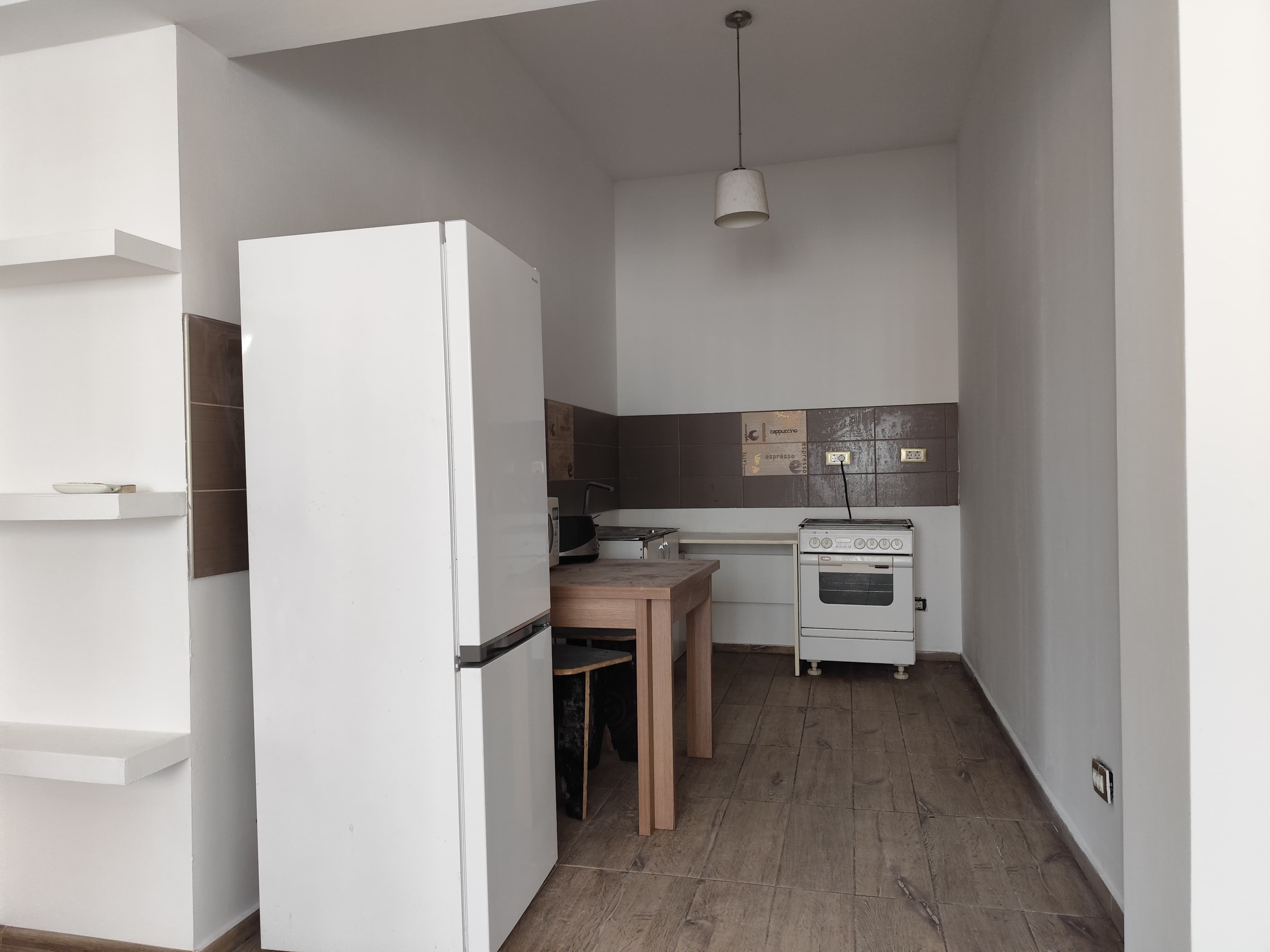 Apart.ultracentral 2 cam.et.1, pe str.Evreilor Deportati 64, Oradea — fotografia 10