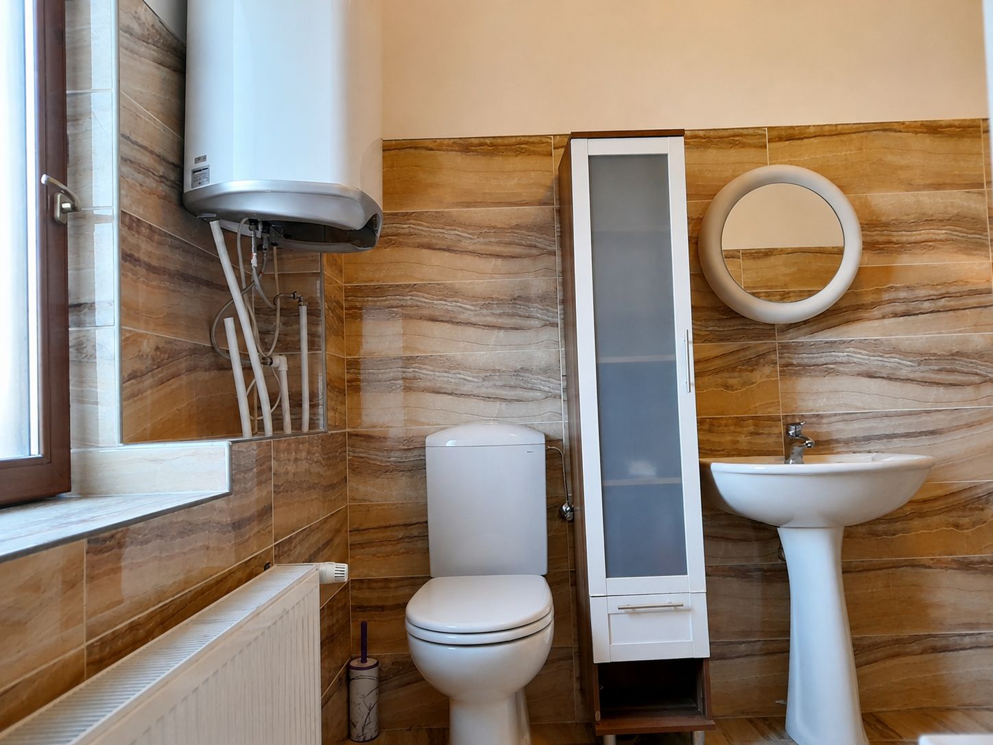 Apart.ultracentral 2 cam.et.1, pe str.Evreilor Deportati 64, Oradea — fotografia 11