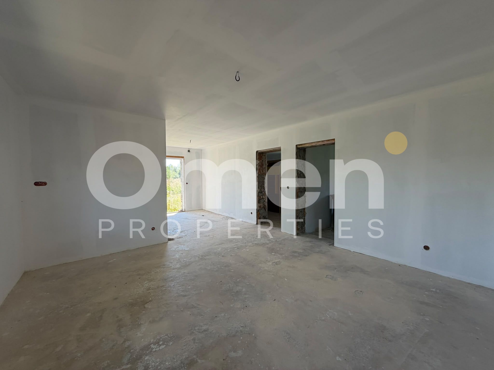 Casa de vanzare cu 11 ari de teren | Lapusel — fotografia 3