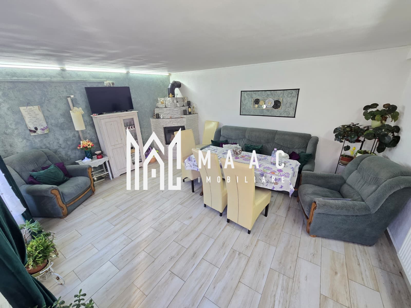 Casa 7 camere 3 bai 2 intrari Zona Garii