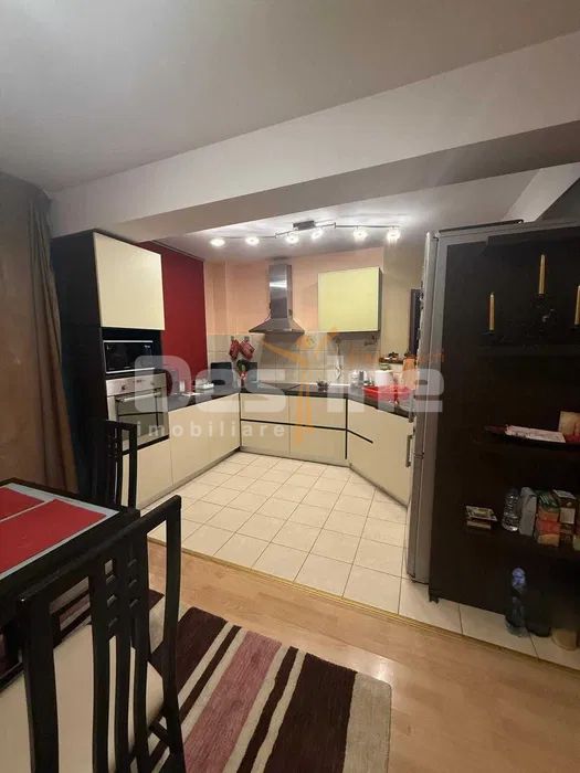 APARTAMENT 4 CAMERE +TERASA +2 LOCURI DE PARCARE — fotografia 5