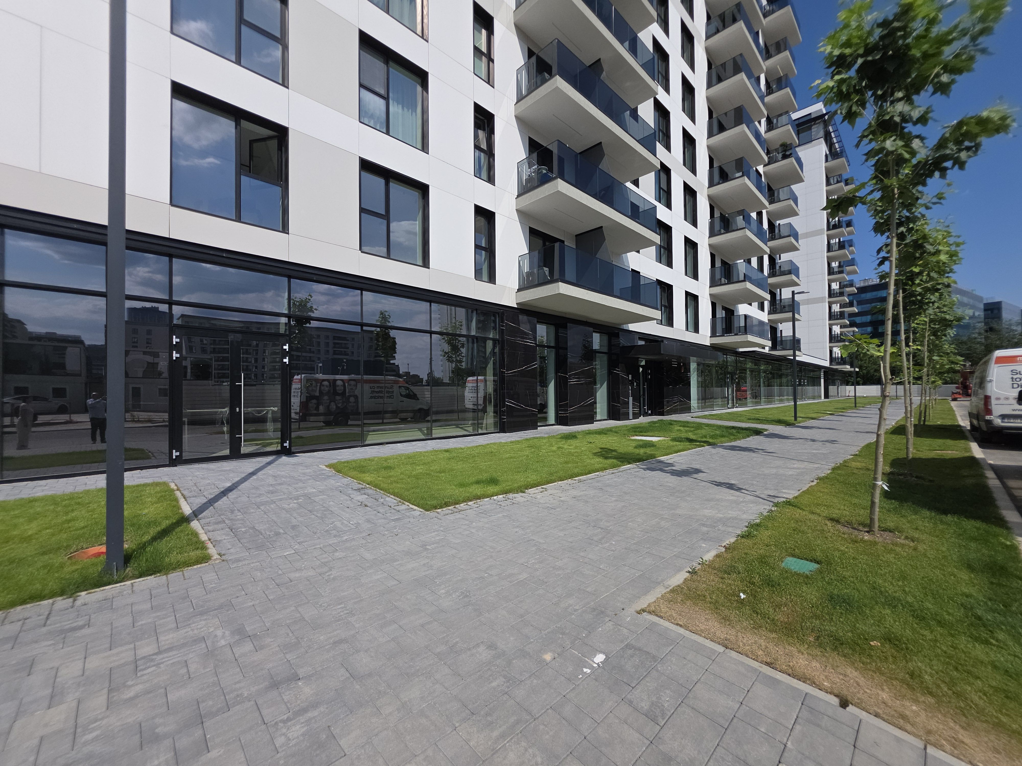 Apartament 3 camere la 5 minute de Promenada Mall !