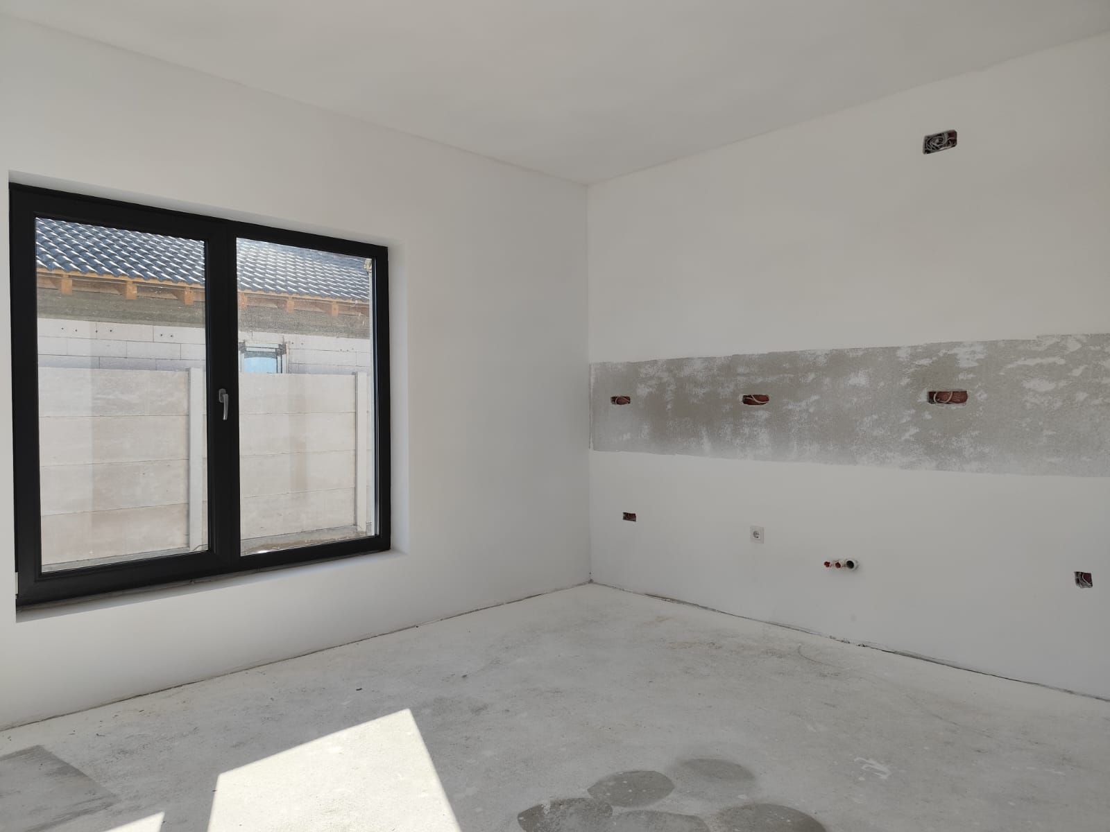 Casa noua cu fotovoltaice, parter 4 camere, Santandrei, Bihor, VANZARE — fotografia 8
