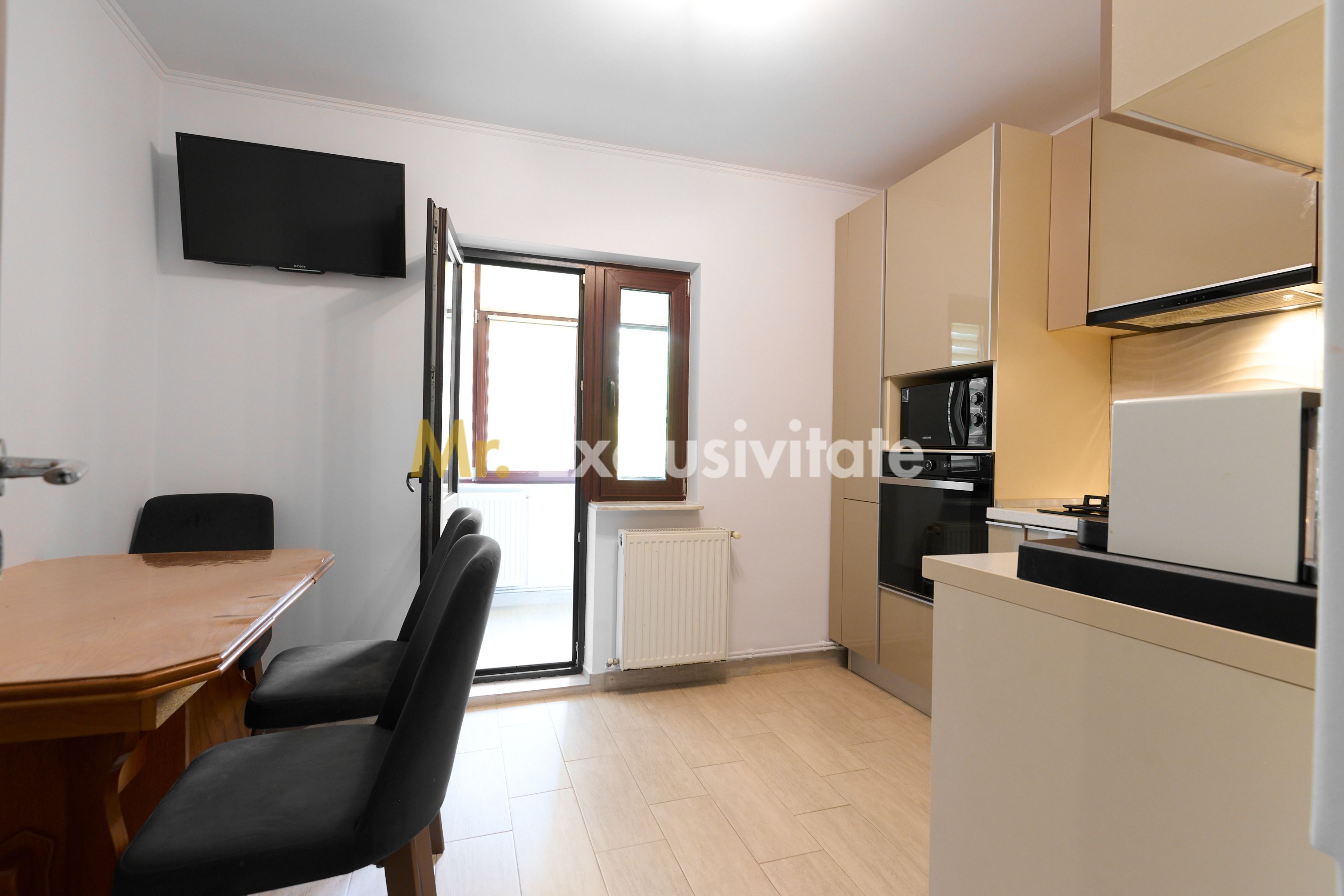 Apartament 3 camere renovat Gavana, langa scoala 19 — fotografia 4