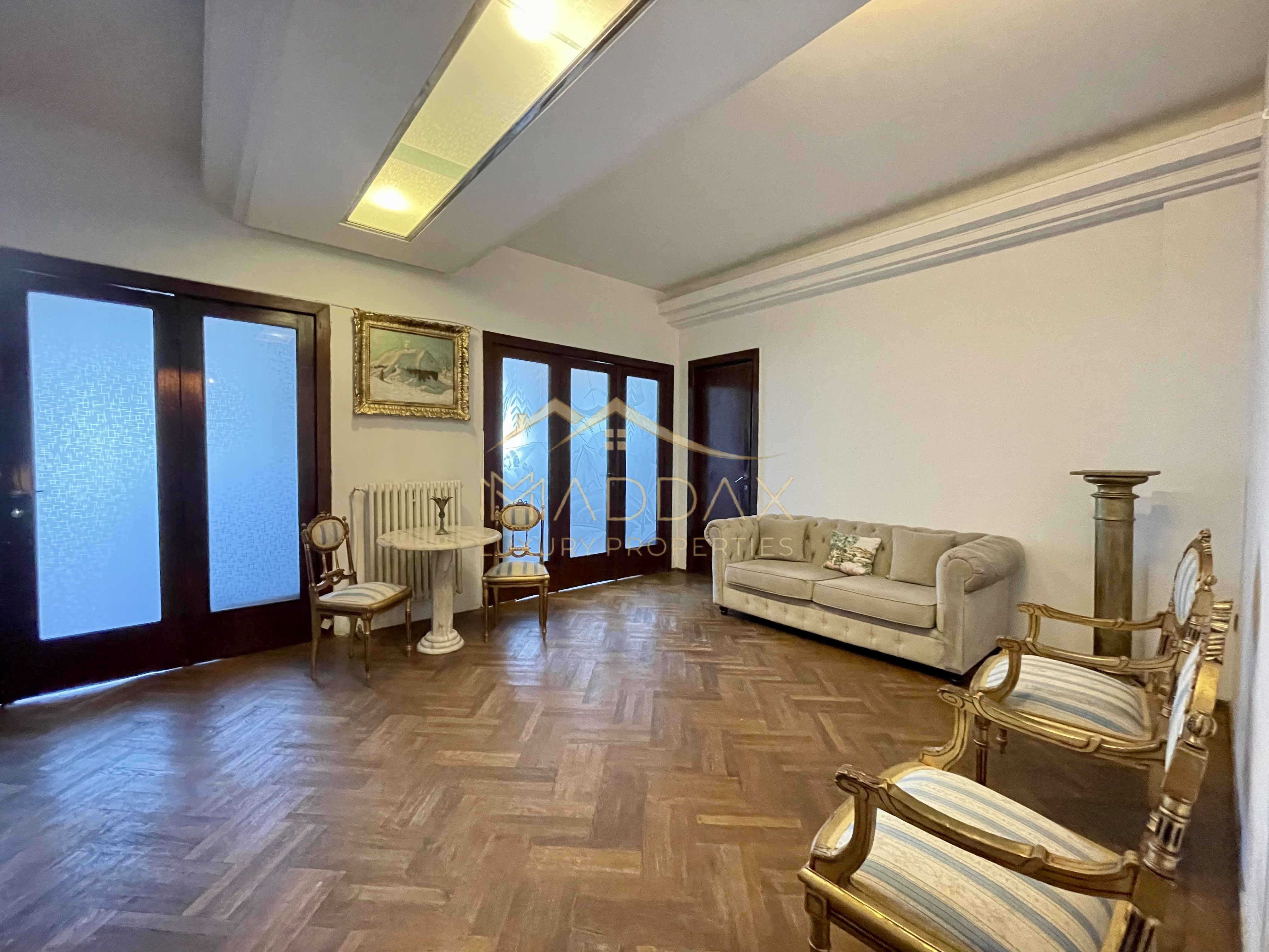 Apartament 5 camere**Oportunitate investitie**Caru"cu Bere//Centrul Istoric — fotografia 2