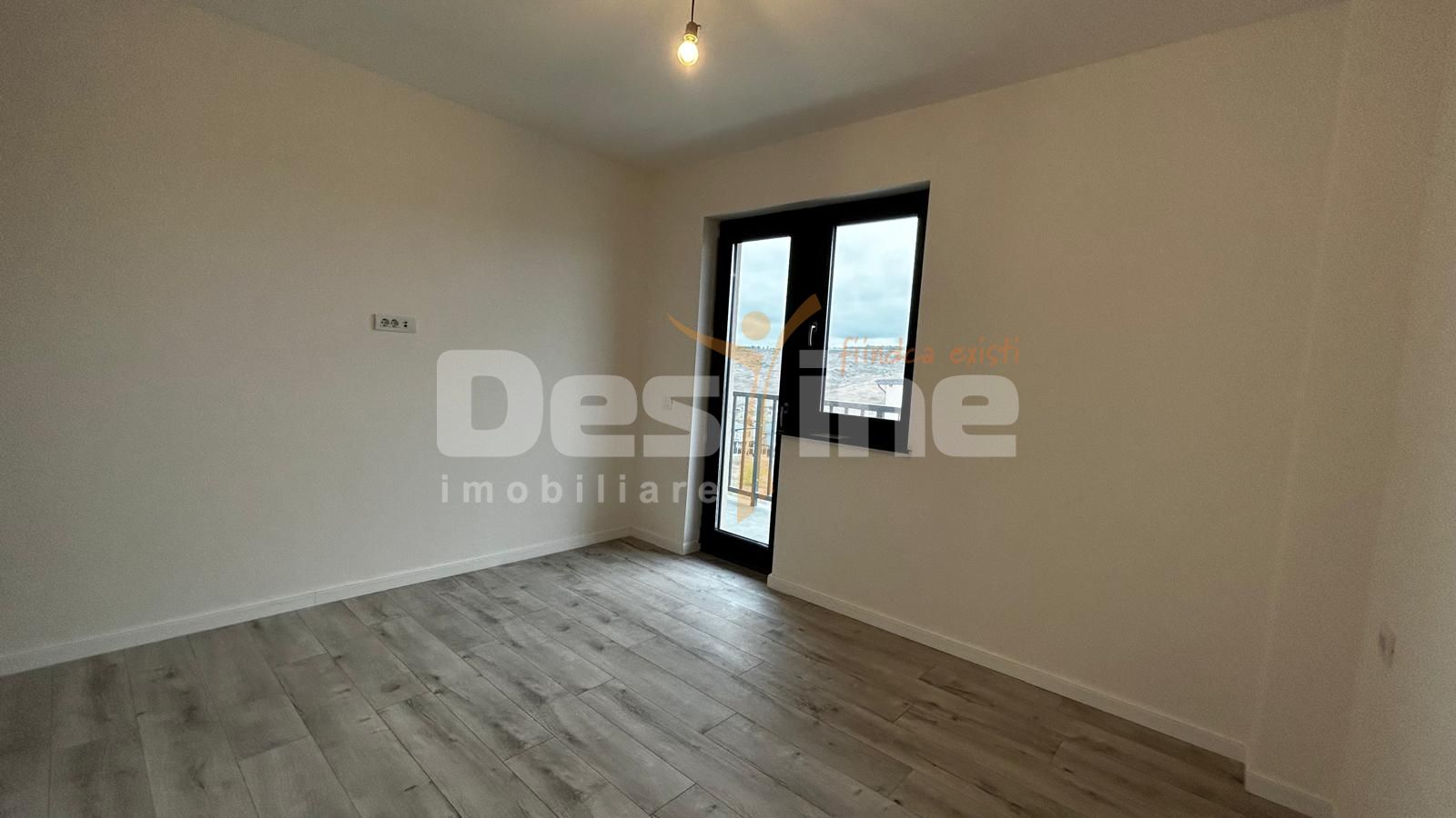 Apartament 2 camere decomandat, etaj intermediar + loc parcare, Rediu — fotografia 4