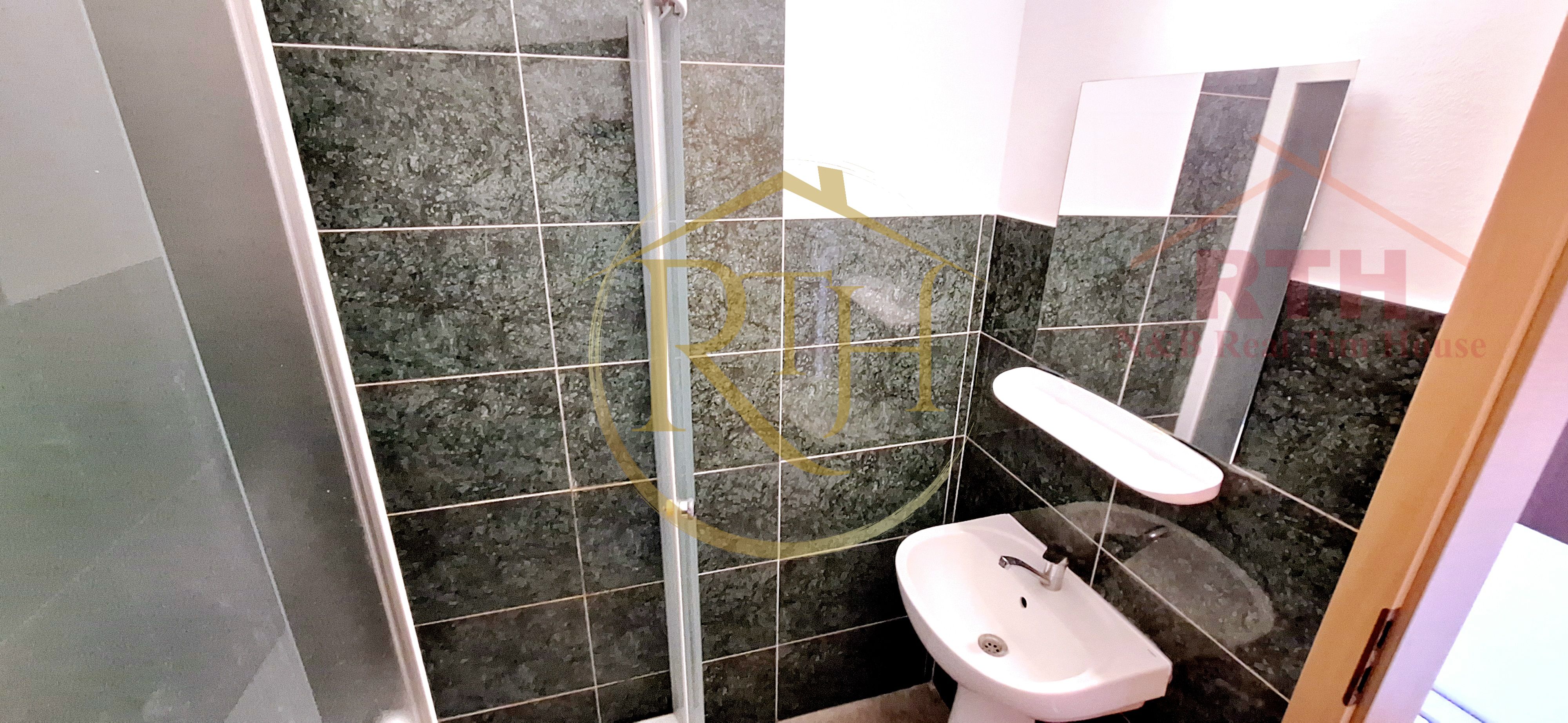 Oferim spre inchiriere garsoniera, loc de parcare, zona Soarelui — fotografia 13