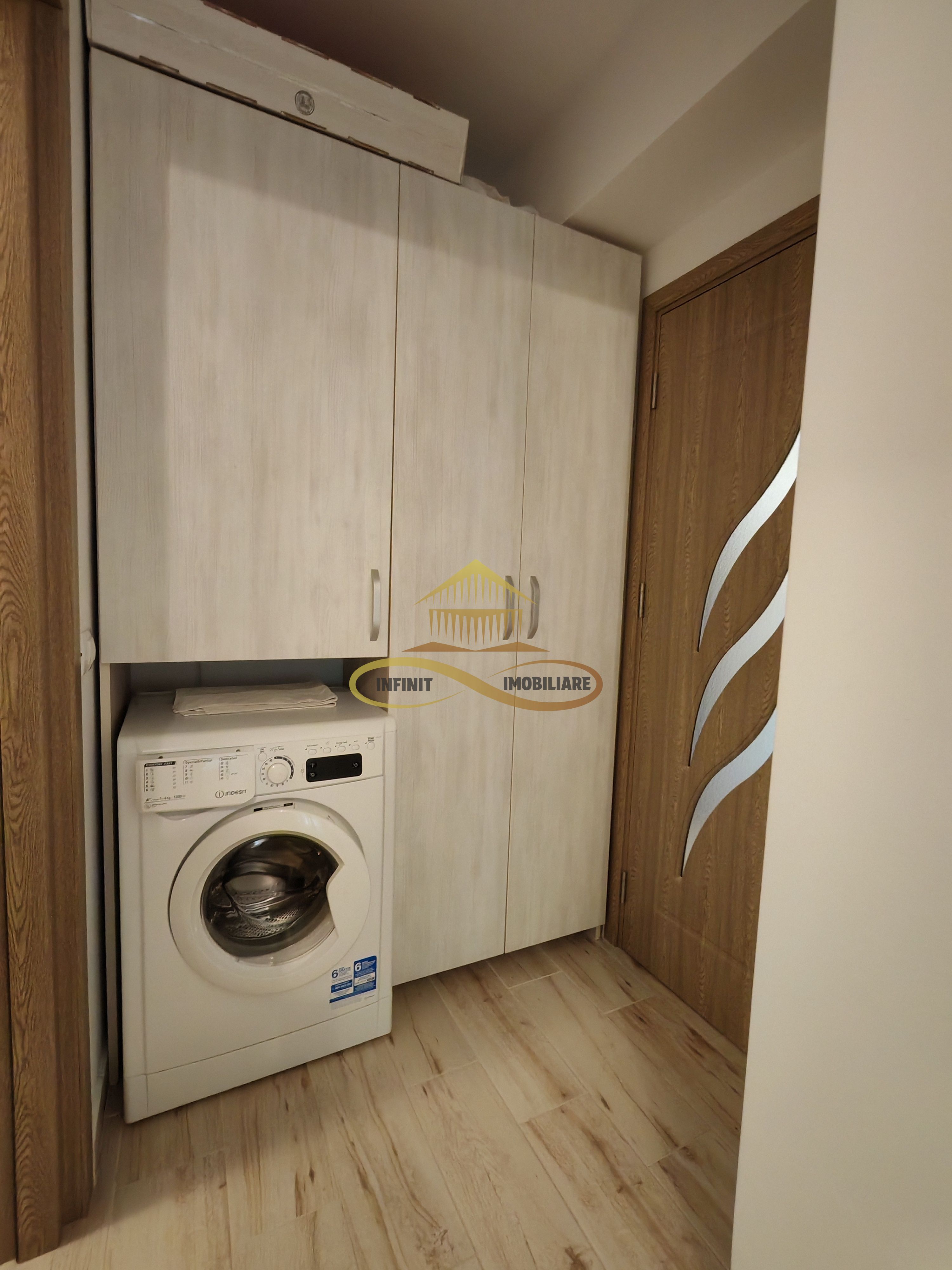 Apartament 3 camere Complex Bacovia (Fiald) 2 bai+parcare — fotografia 9