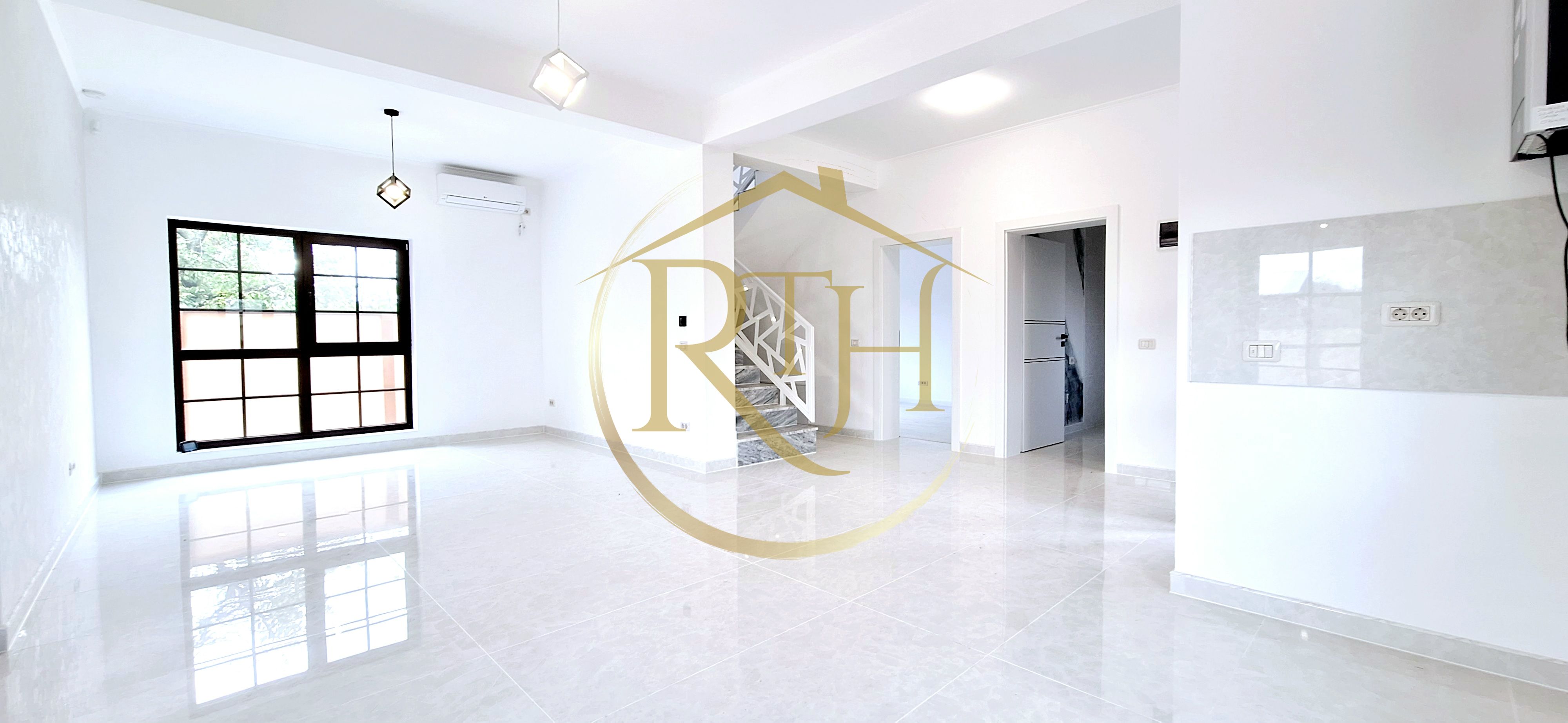 Oferim spre vanzare casa deosebita, cu 5 camere,Giroc, zona Centrala0% Comision