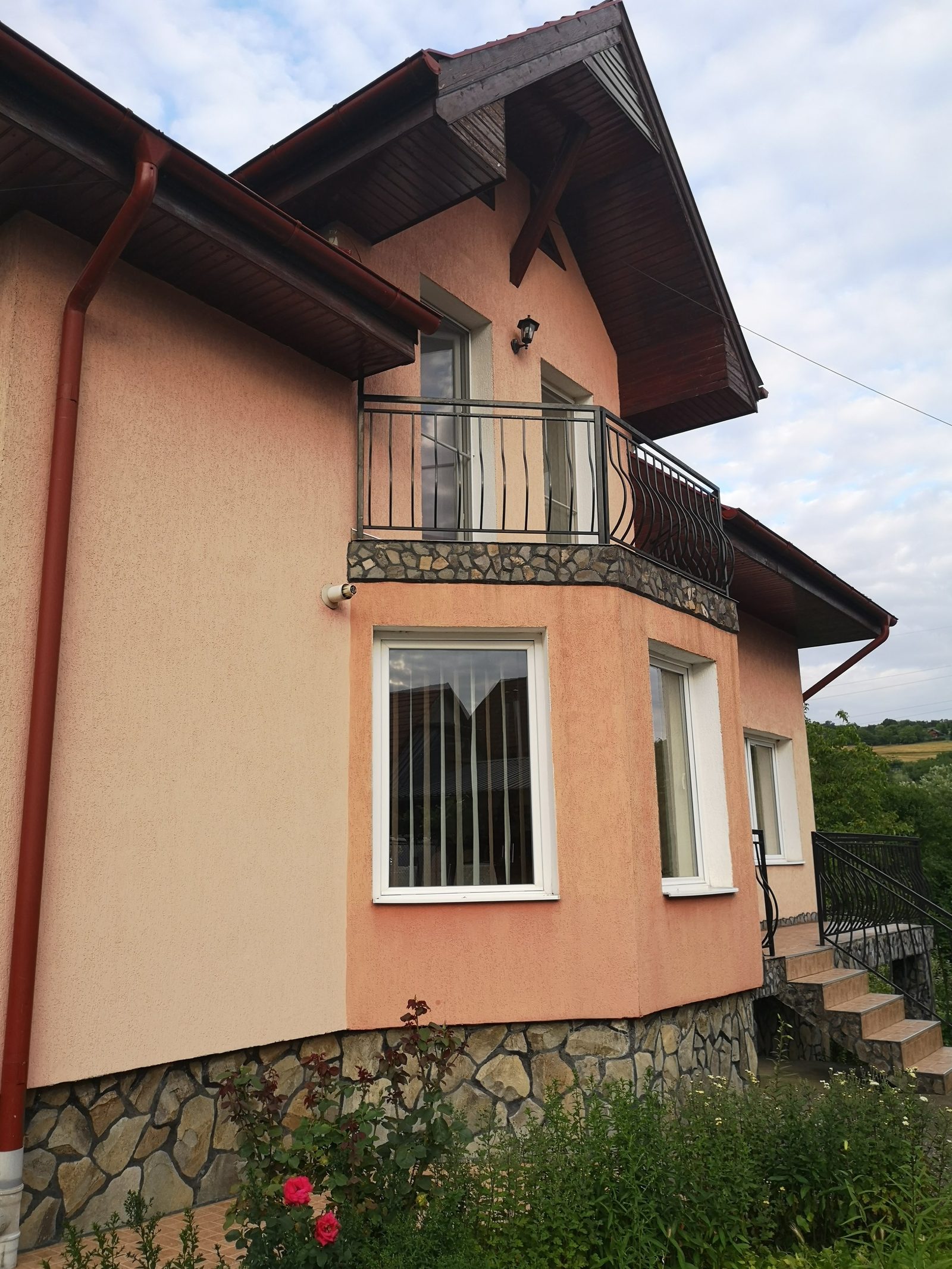Două case în aceeași curte — 228 mp utili, 1.000 mp teren, Calea Sighișoarei — fotografia 3