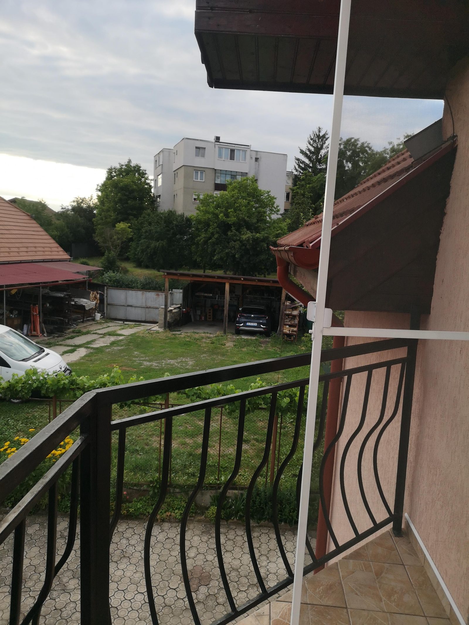 Două case în aceeași curte — 228 mp utili, 1.000 mp teren, Calea Sighișoarei — fotografia 32