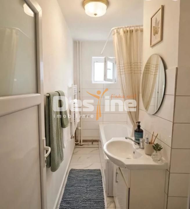inchiriem apartament cu 3 camere