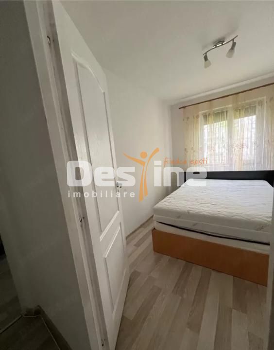 inchiriem apartament cu 3 camere — fotografia 4