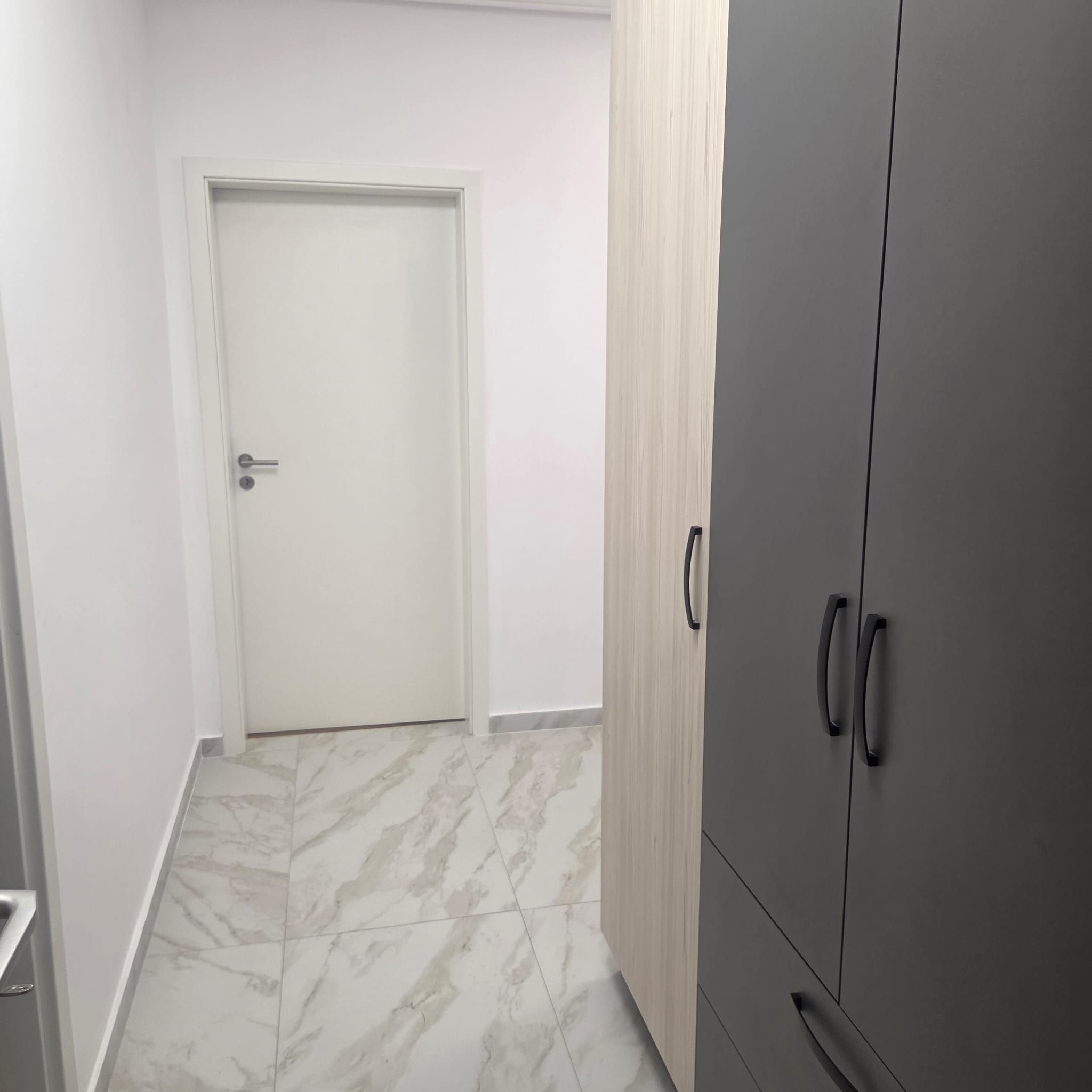 Apartament  2 camere Tractoru ,bloc nou! — fotografia 4