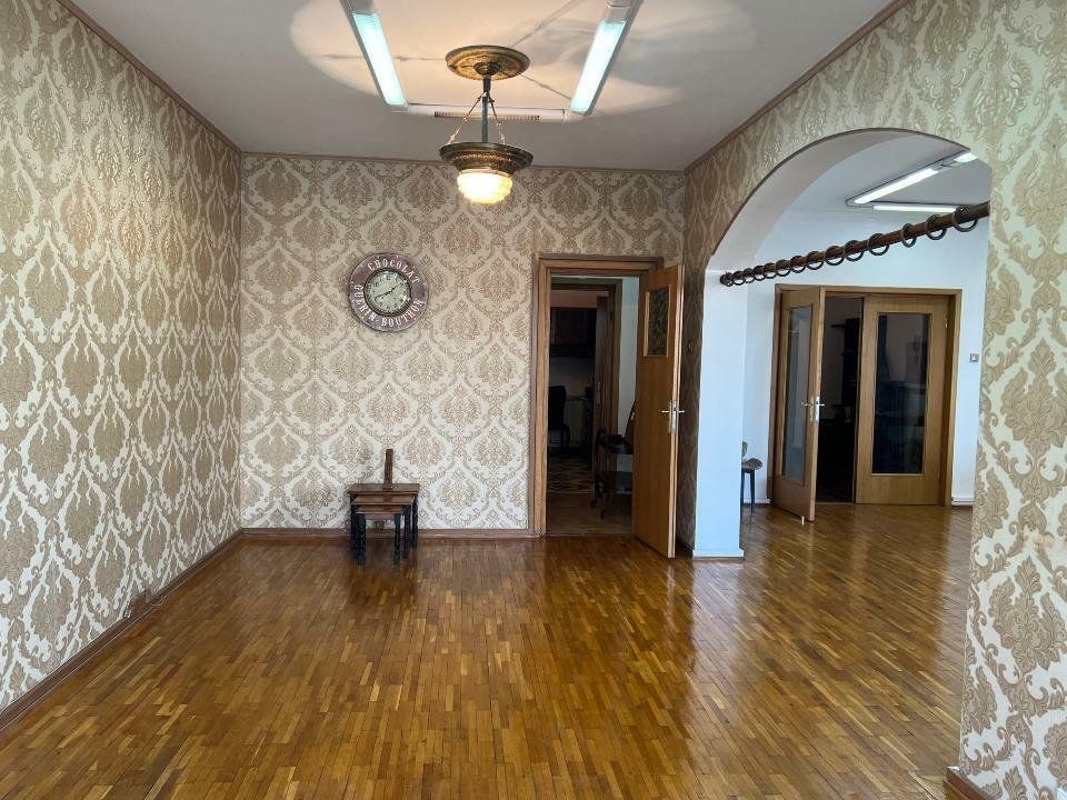 Apartament  4 camere , Aviatorilor, direct proprietar — fotografia 4