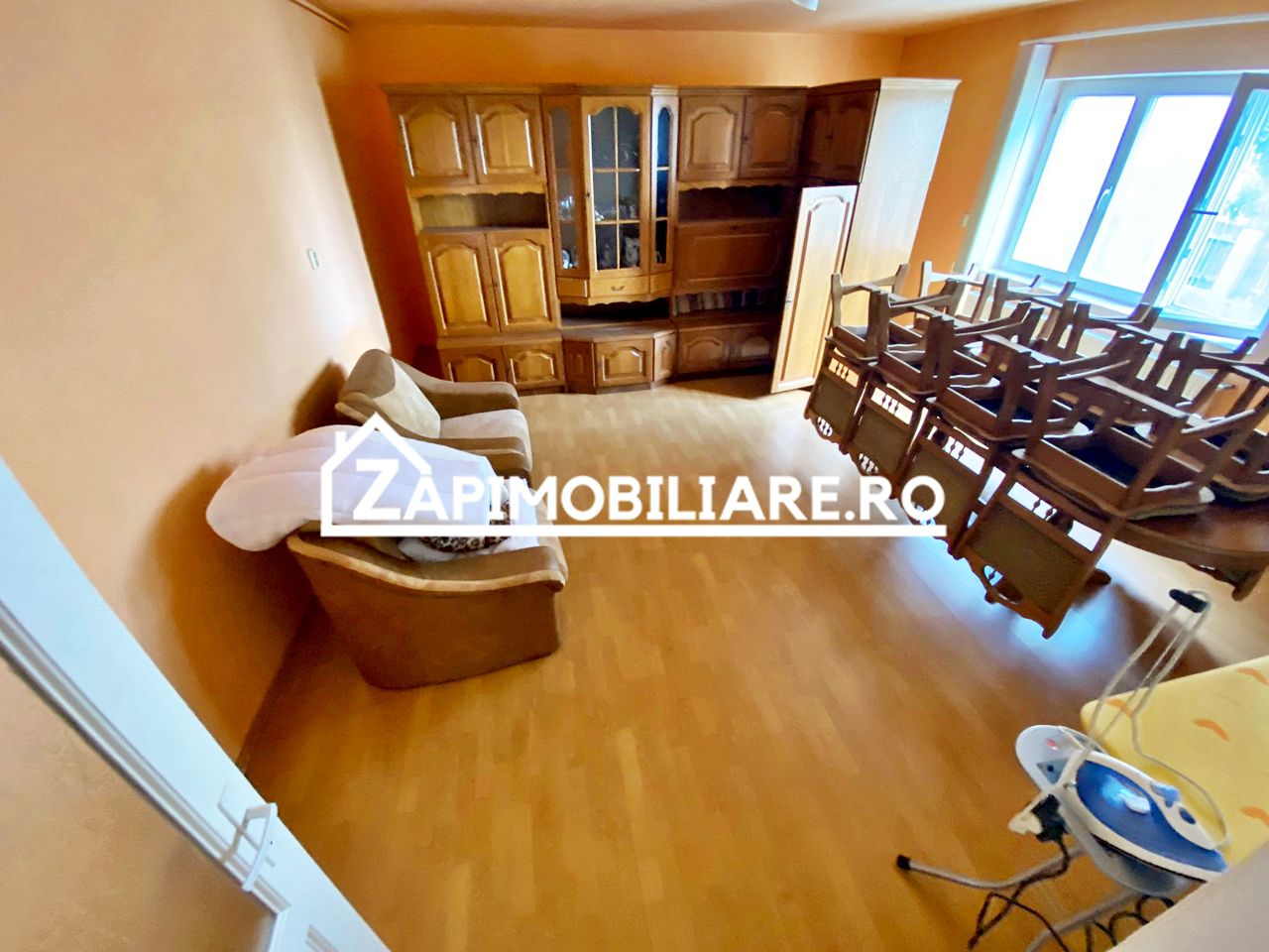 Ungheni - Casa 5 camere, 240mp, teren 1390mp, — fotografia 3