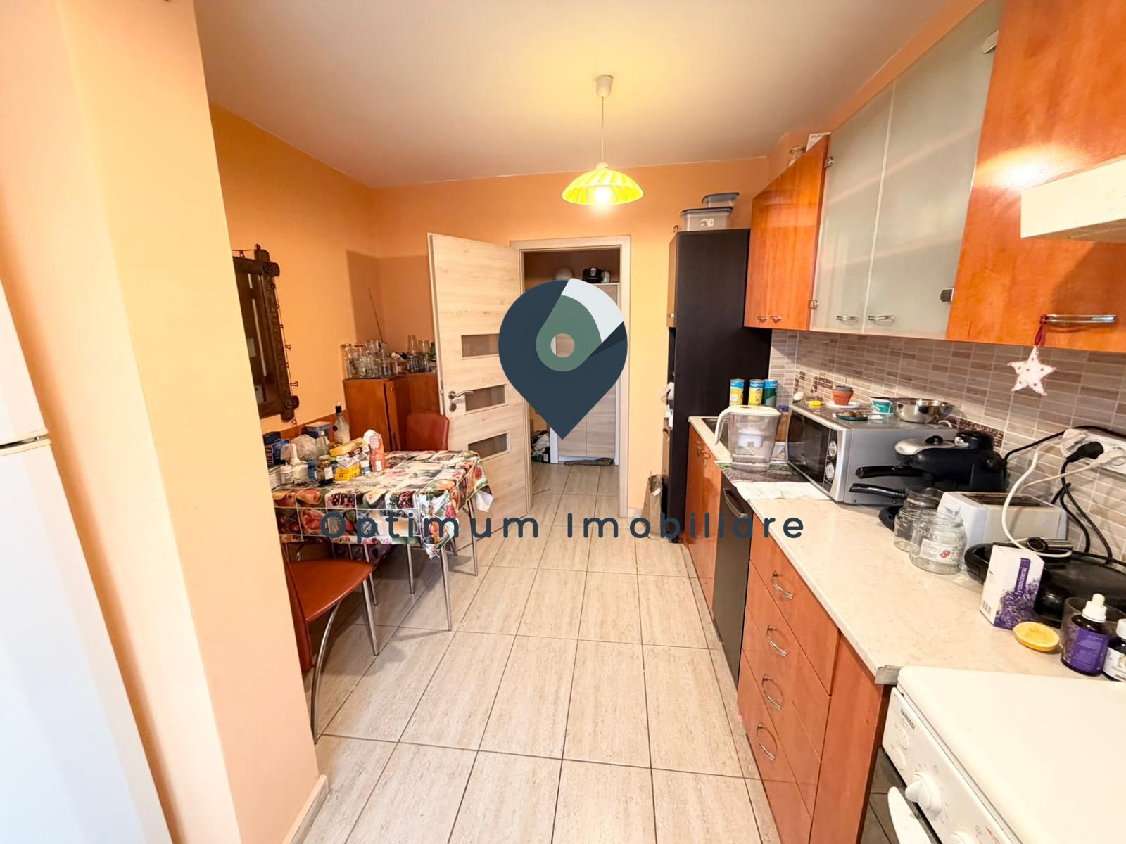 Apartament cu 3 camere, 2 bai, etaj 3/4 in Marasti, zona CBC ! — fotografia 2