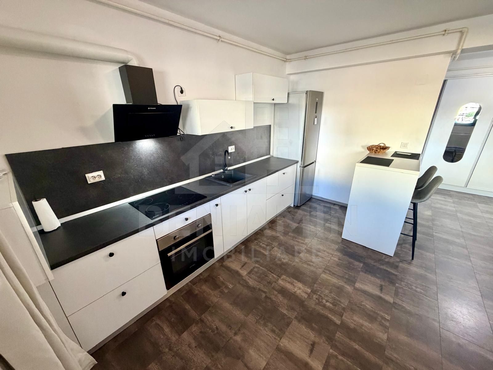 2 camere - Loc de parcare - Bloc 2019 - Parter inalt - Zona Ciuperca — fotografia 3
