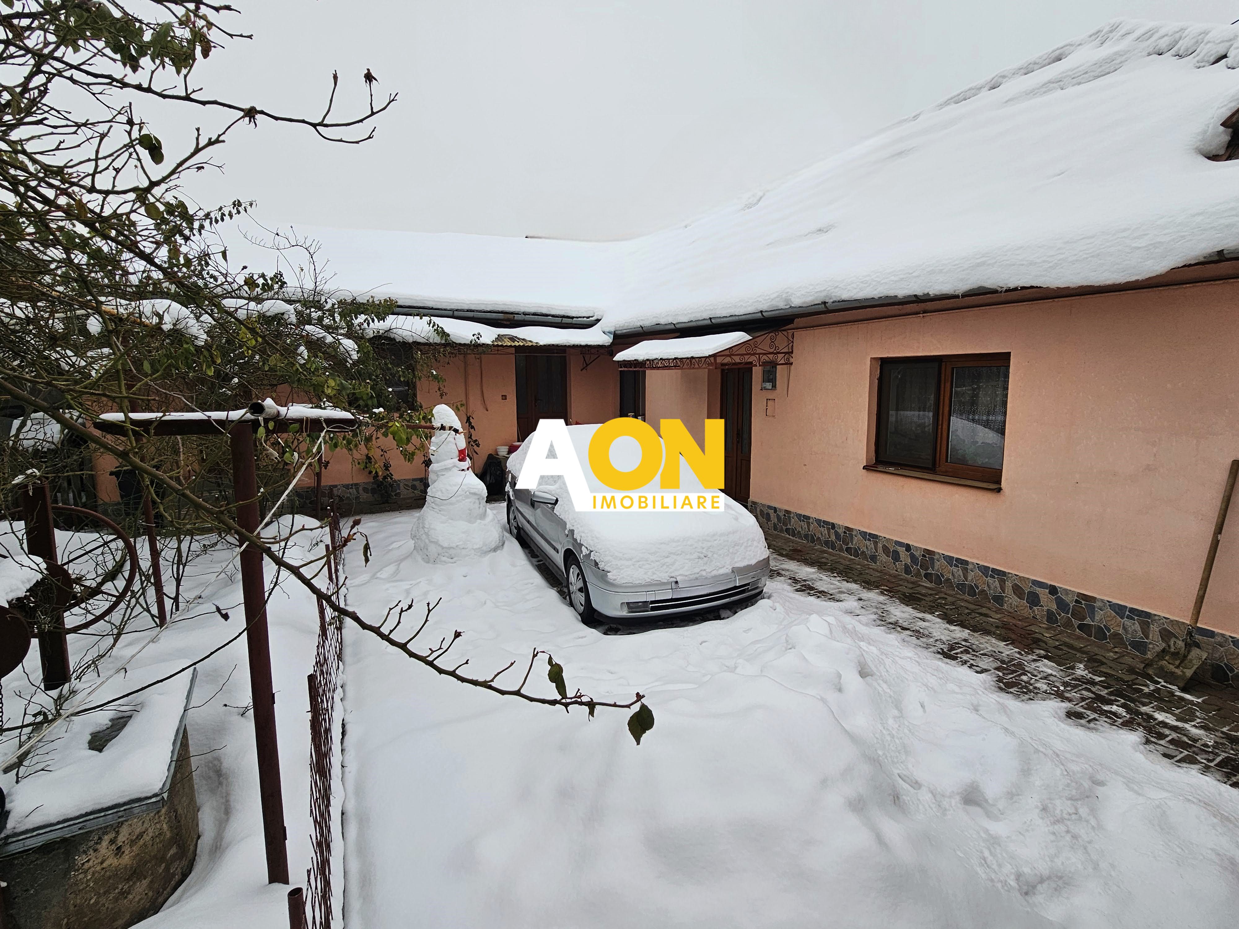Casa locuibila cu 3 camere, cu pivnita, Cetate, zona Liceului Sportiv