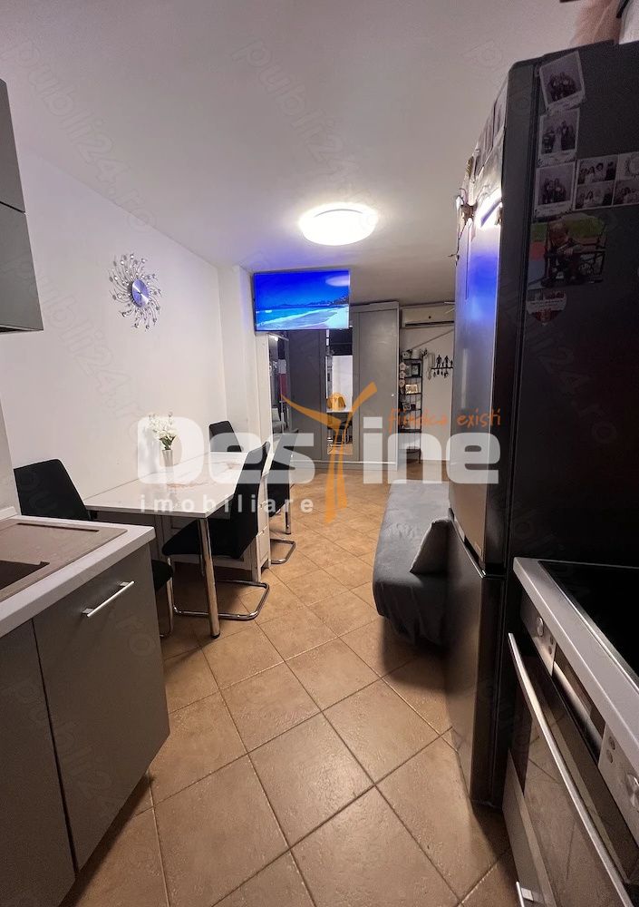 Apartament decomandat cu 3 camere, mansardă și multiple spații