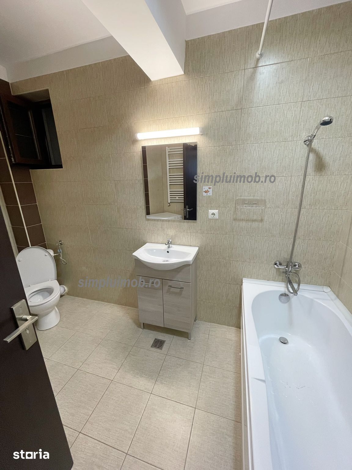 2 Camere Demisol inalt si luminos | 60 mp | Păcii - Loc de Parcare — fotografia 8