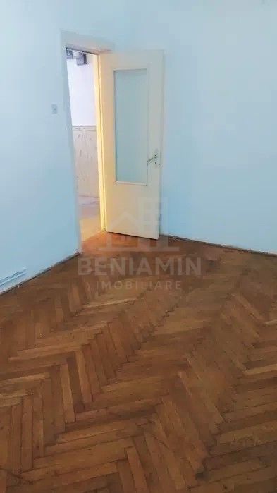 2 Camere Decomandate La Parter 56mp Centrala Termica in  Zona Astra — fotografia 4