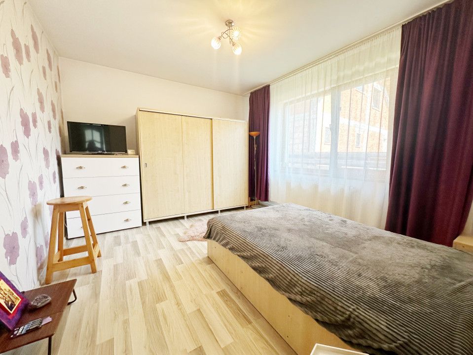 Inchiriere Casa 3 camere + curte generoasa 500 mp — fotografia 3