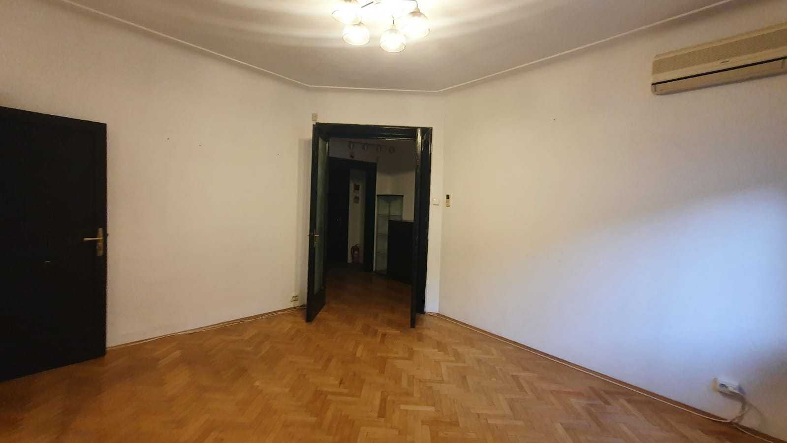 Apartament 2 camere in vila, stradal Dorobanți doua balcoane, două băi — fotografia 3