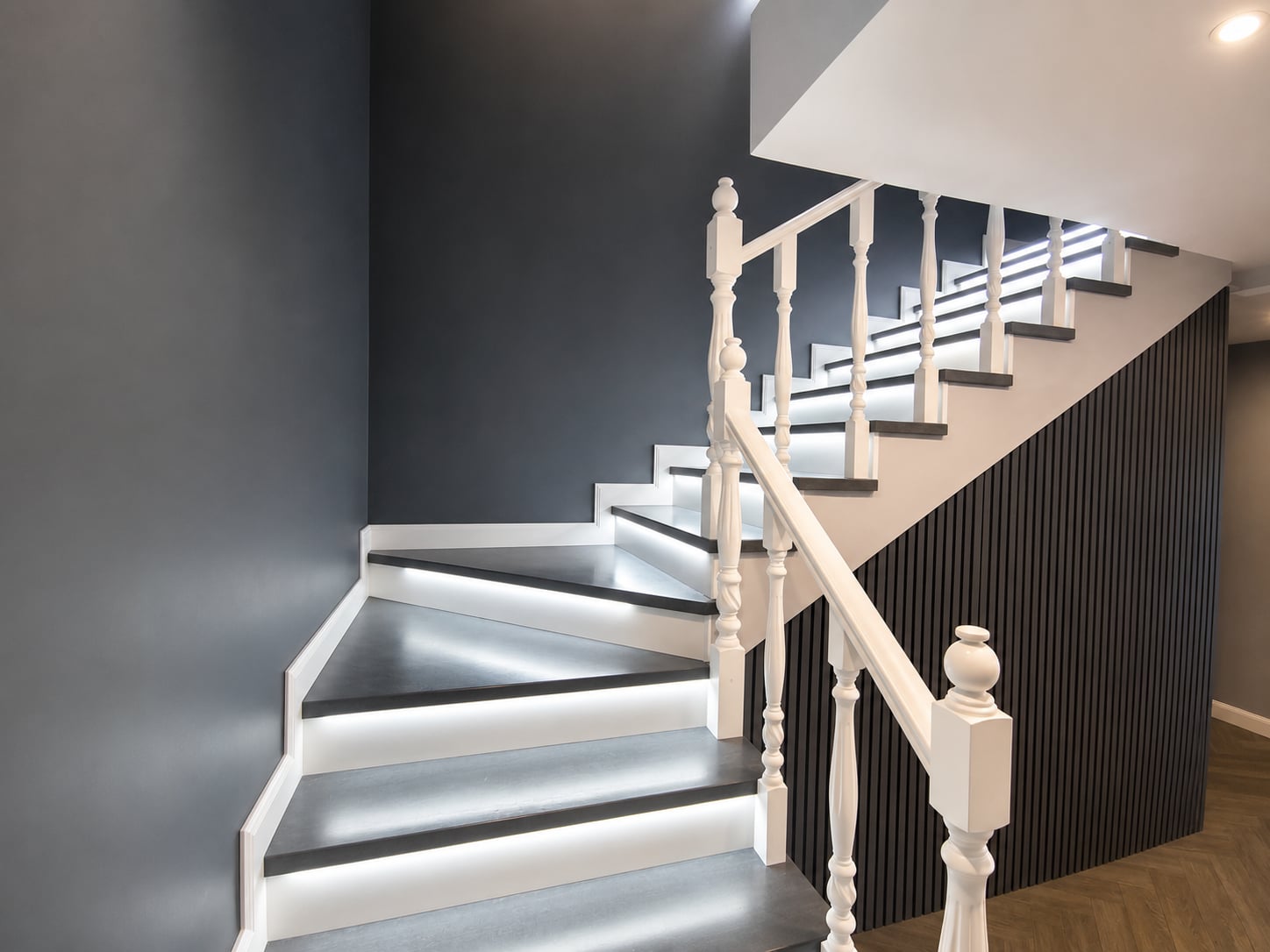 Vilă premium P+E de vânzare, 5 camere, teren 800 mp – construcție 2021 — fotografia 13
