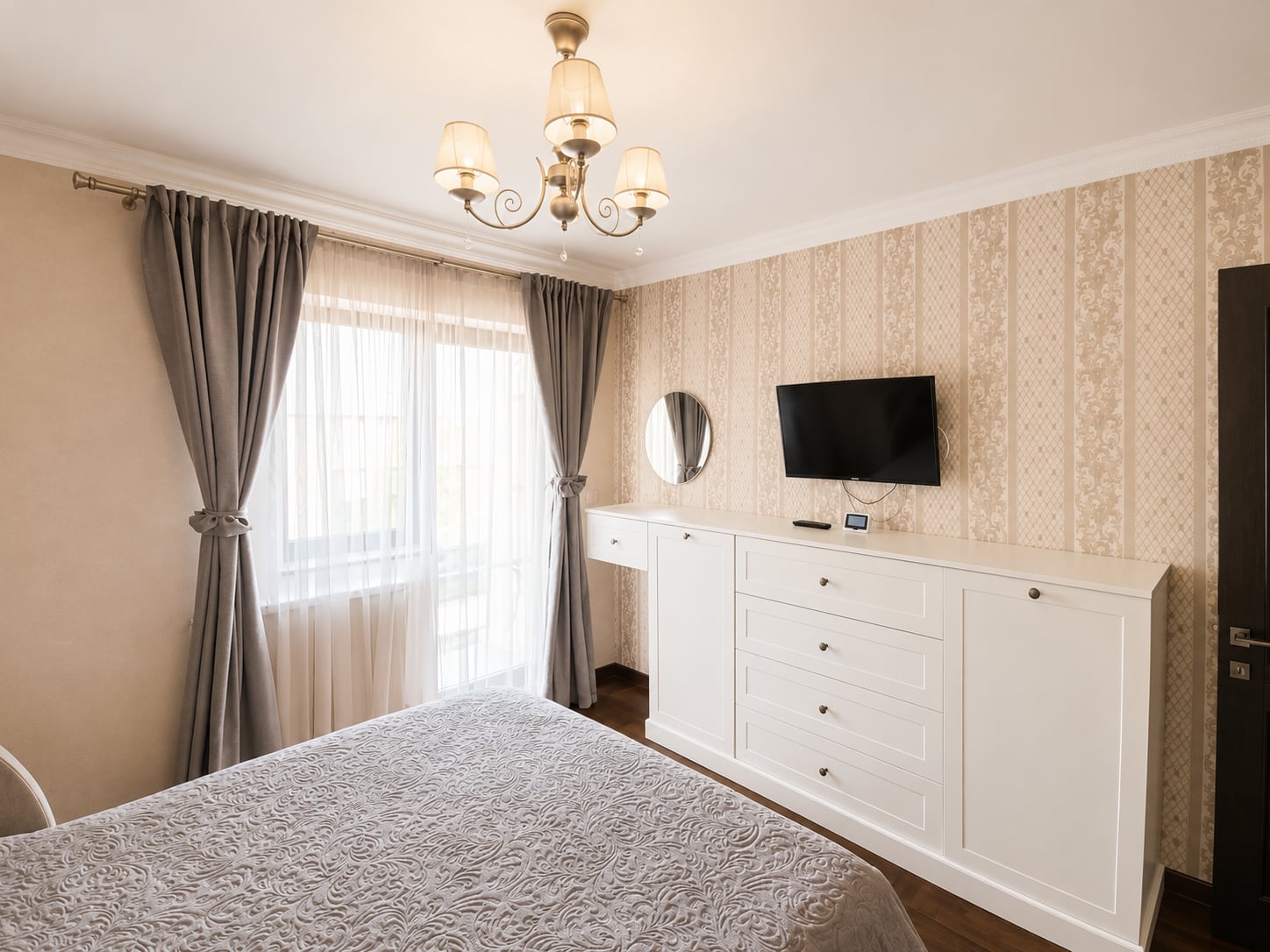 Vilă premium P+E de vânzare, 5 camere, teren 800 mp – construcție 2021 — fotografia 17