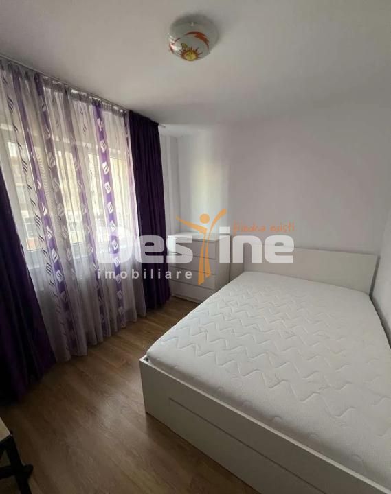 Apartament cu 2 camere decomandat 55 mp la etaj intermediar, cartierul Tractorul — fotografia 3