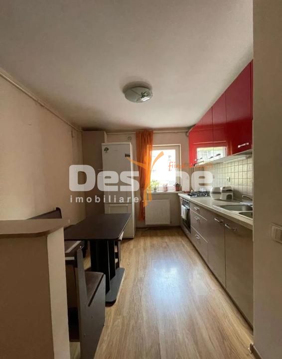 Apartament cu 2 camere decomandat 55 mp la etaj intermediar, cartierul Tractorul — fotografia 4