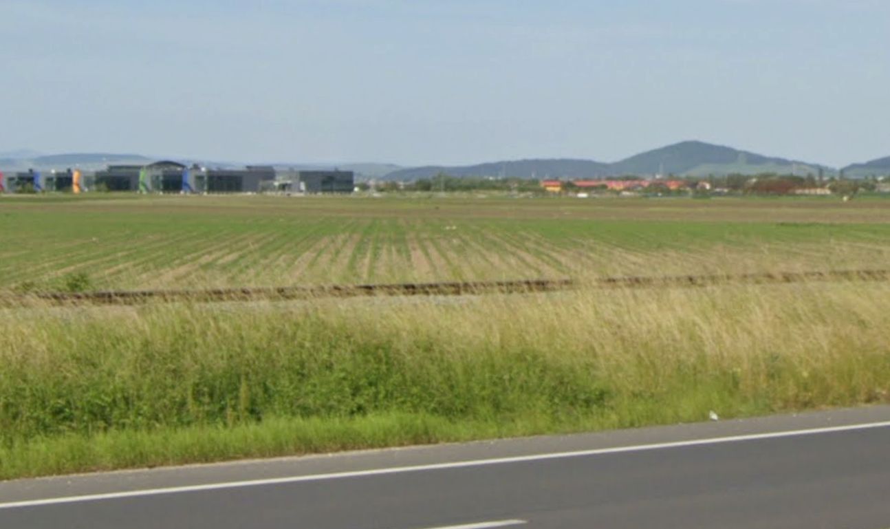 Lot teren zona dezvoltare rapida, aeroport Brasov — fotografia 5