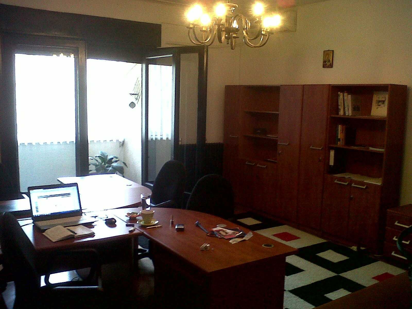 OCAZIE 4 camere Piata Romana 134 mp etaj 2/7 vedere Magheru 169700 EUR — fotografia 3
