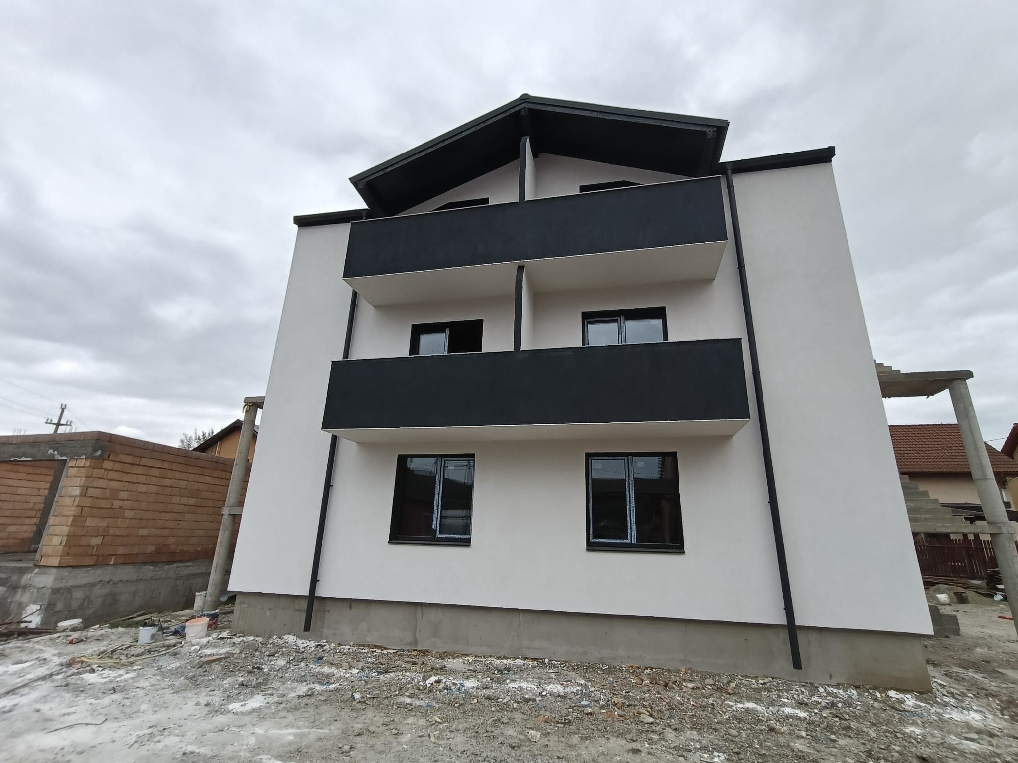 Apartament 2 camere,bloc NOU 50mp,zona 7Noiembrie 1 parcare