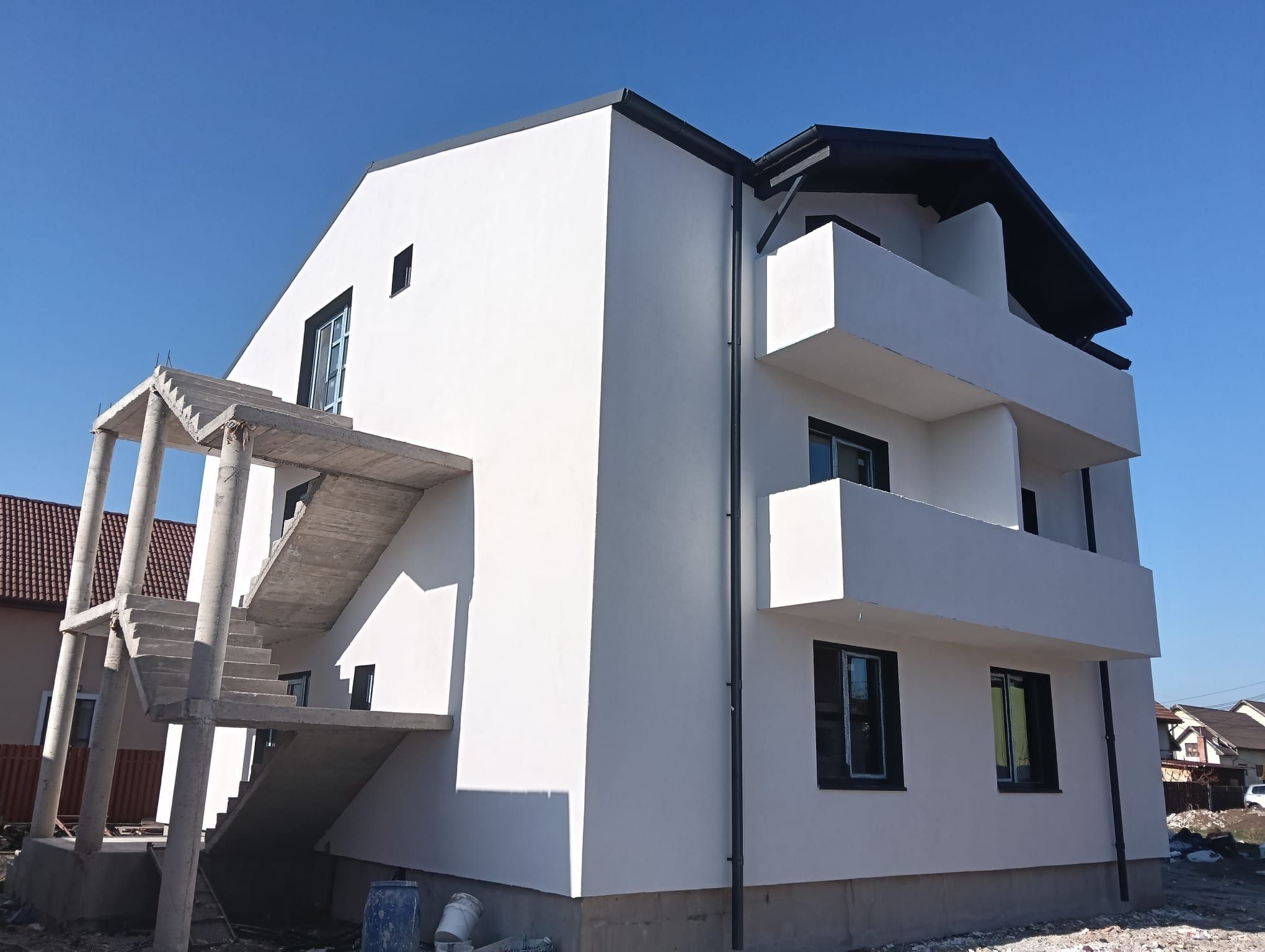Apartament 2 camere,bloc NOU 50mp,zona 7Noiembrie 1 parcare — fotografia 4