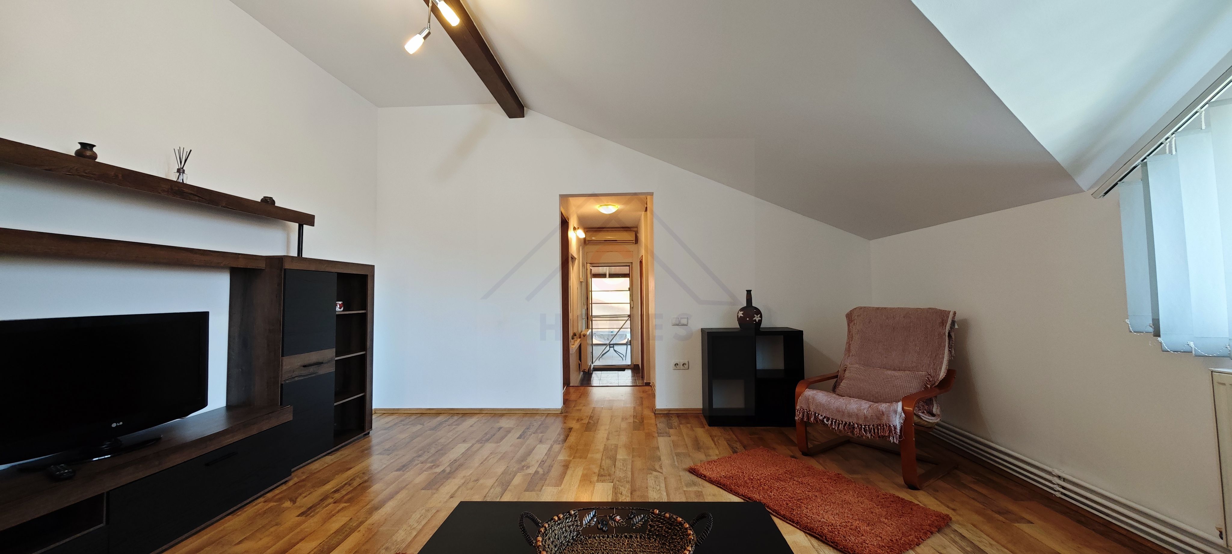 Apartament la casa,  aproape de 700! — fotografia 14