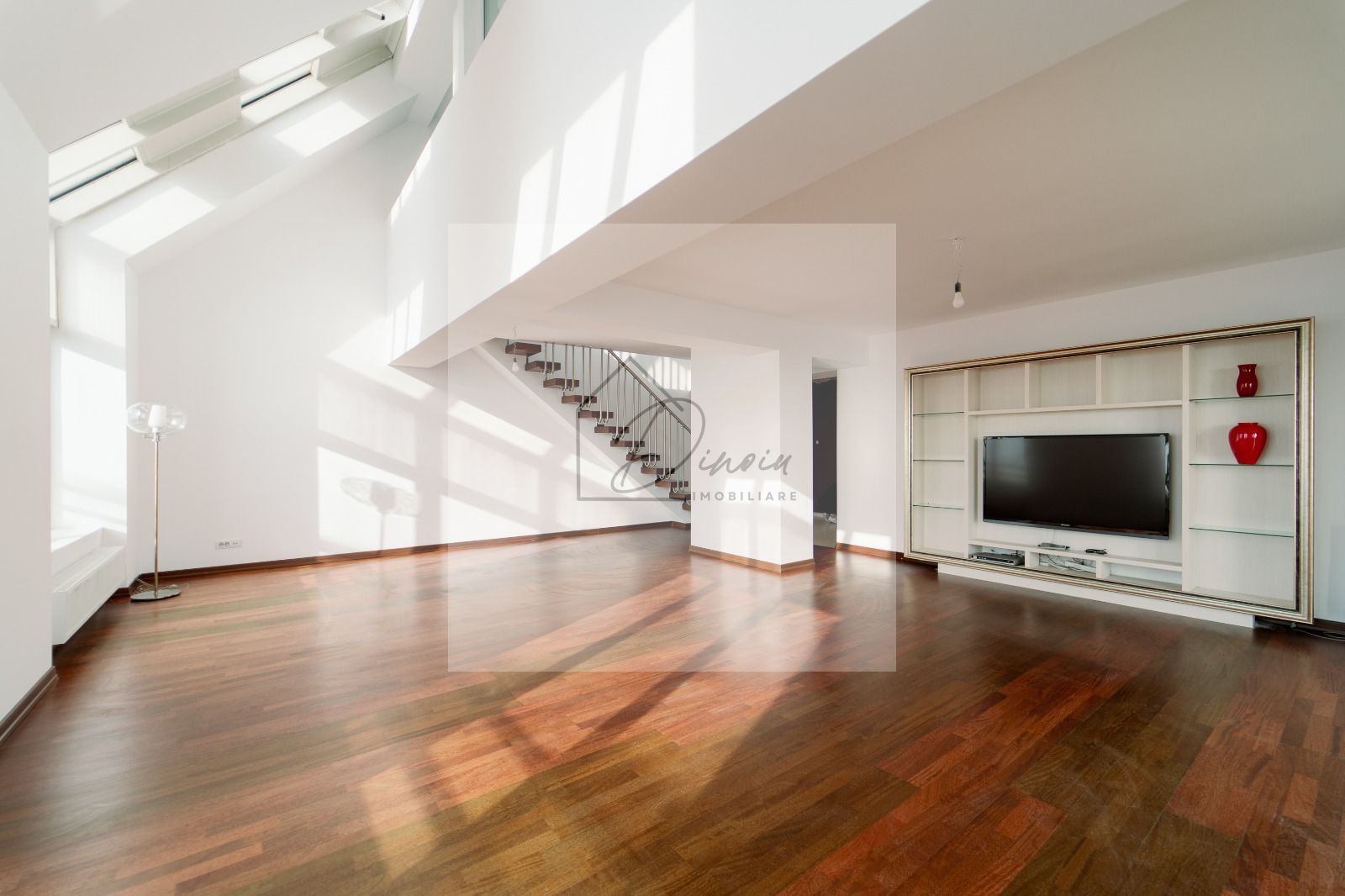 3 camere Triplex INCITY  -  Mall Vitan I  2 Dormitoare 3 Etaje I COM0% — fotografia 9