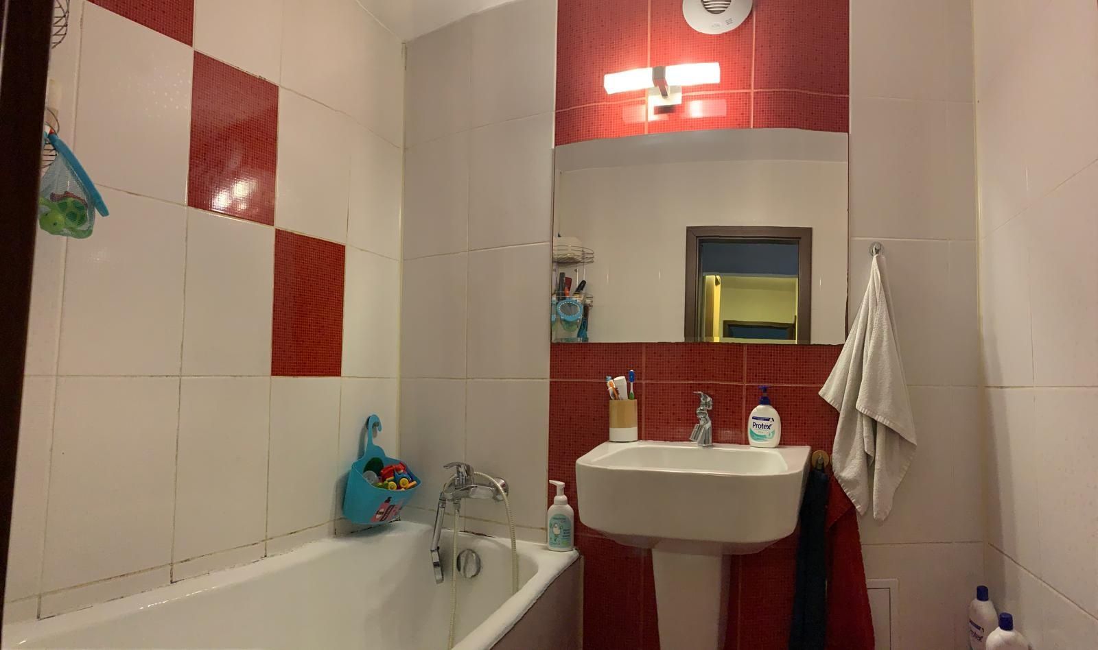 Vând apartament 4 camere — fotografia 5