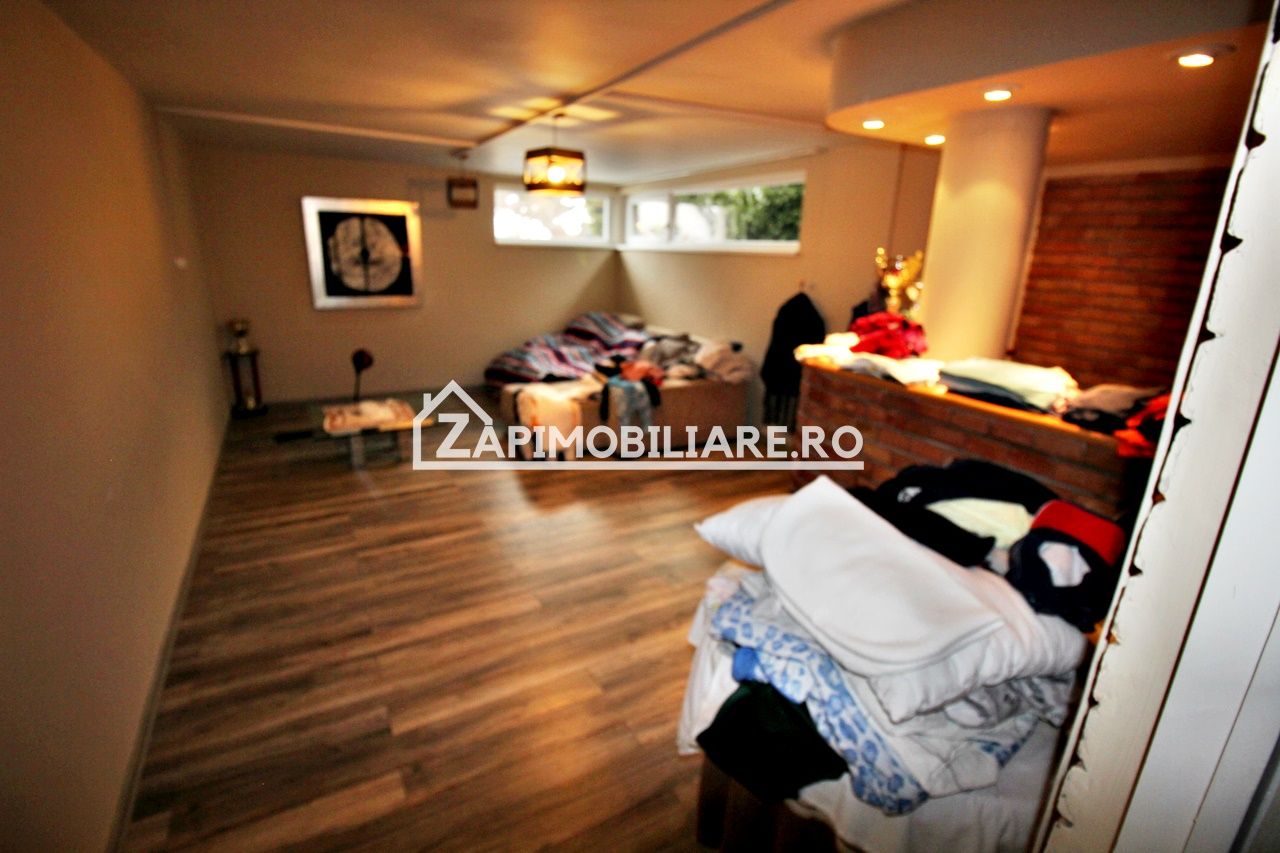 Casa D-P-E, 5 camere 200 mp,1.000 mp teren, garaj, semineu — fotografia 10