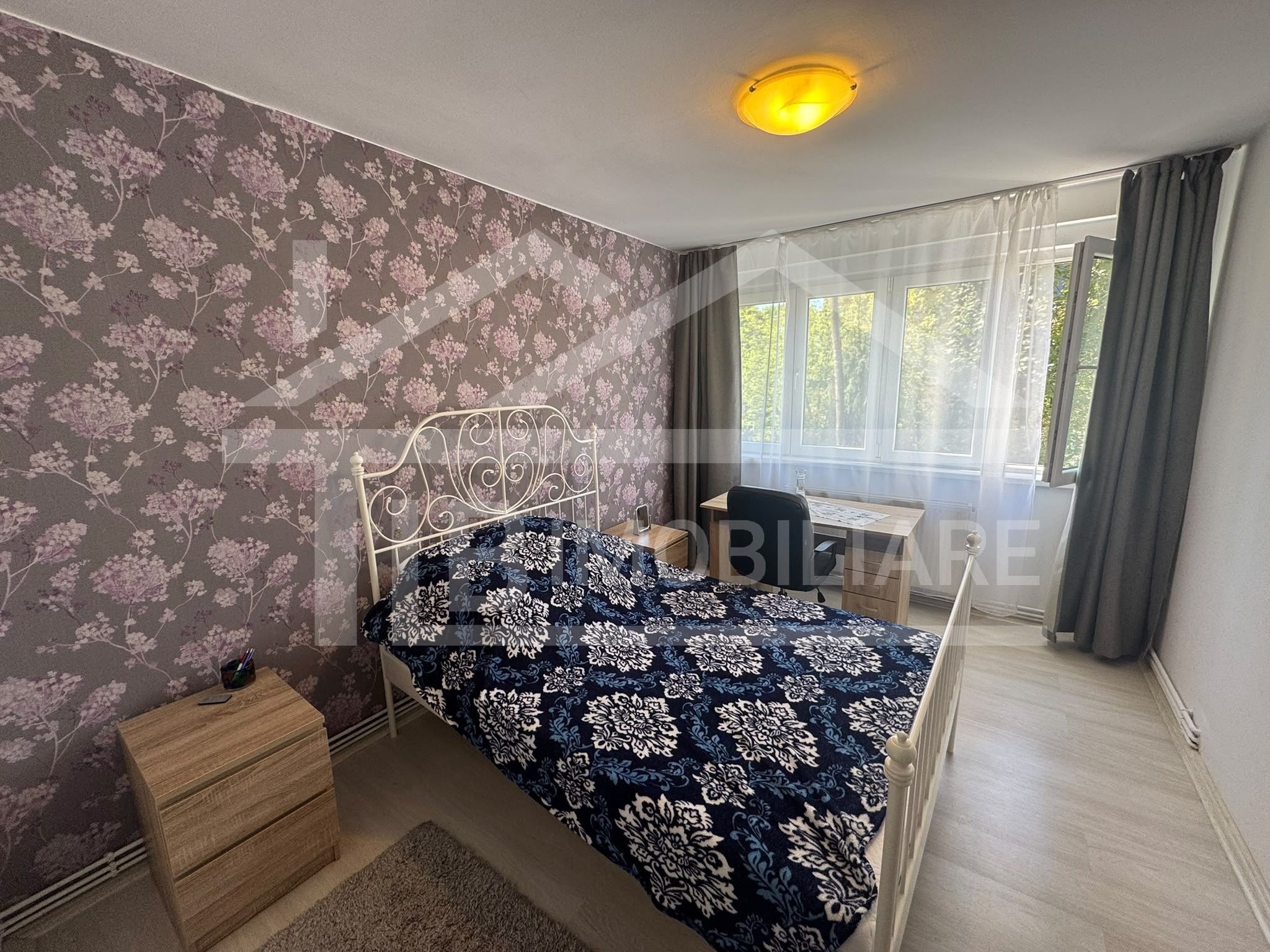 Apartament cu 2 camere, 50 mp, decomandat, Zona Aleea Carpati — fotografia 3