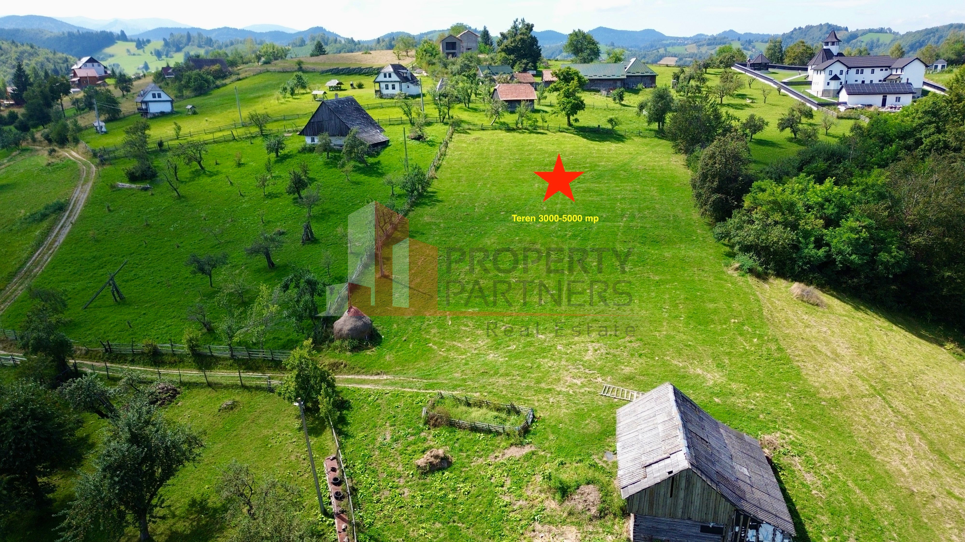 Teren intravilan 3.000–5.000 mp, priveliște panoramică – Bran–Șimon — fotografia 3